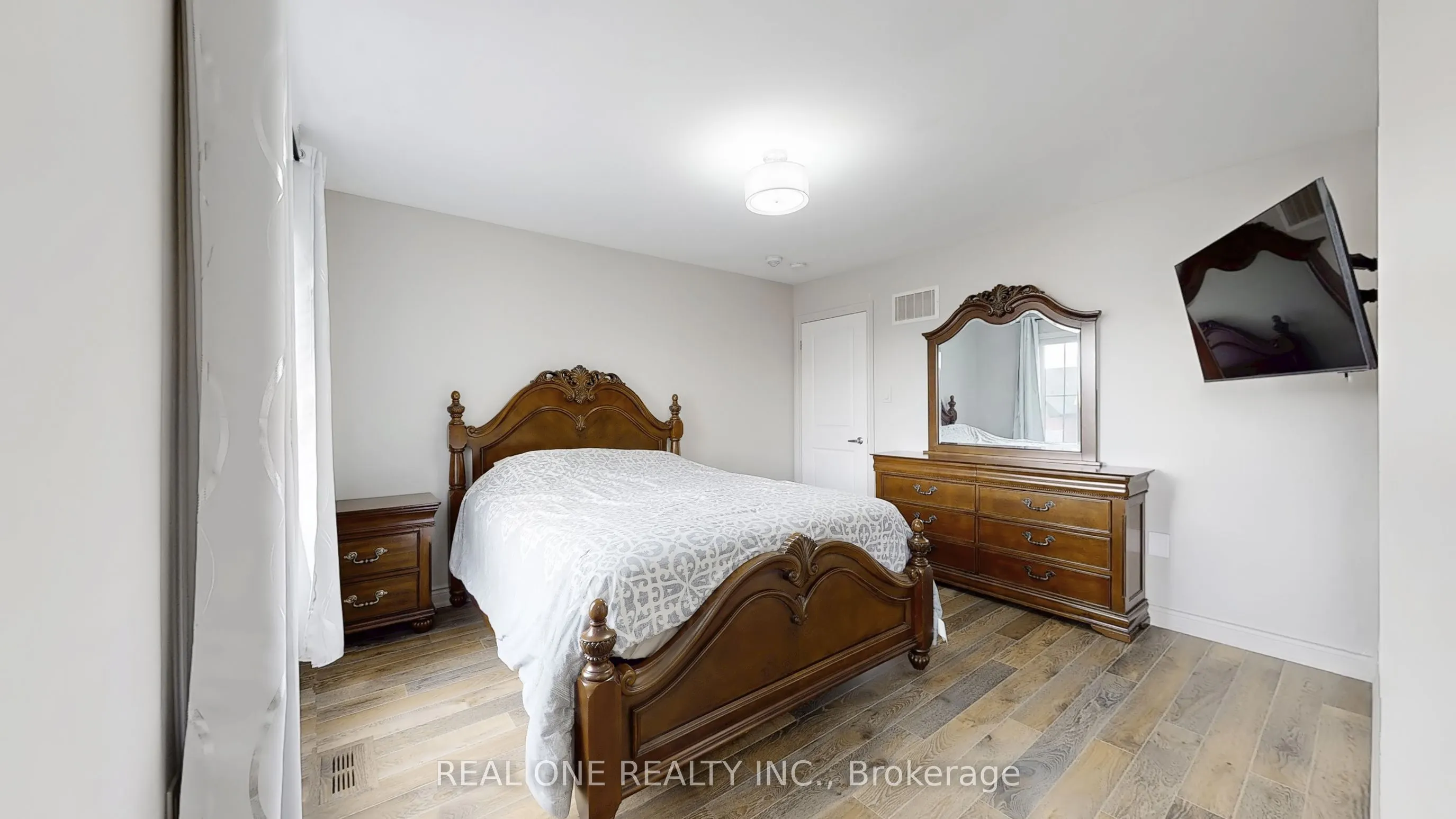 193 Cranbrook Crescent