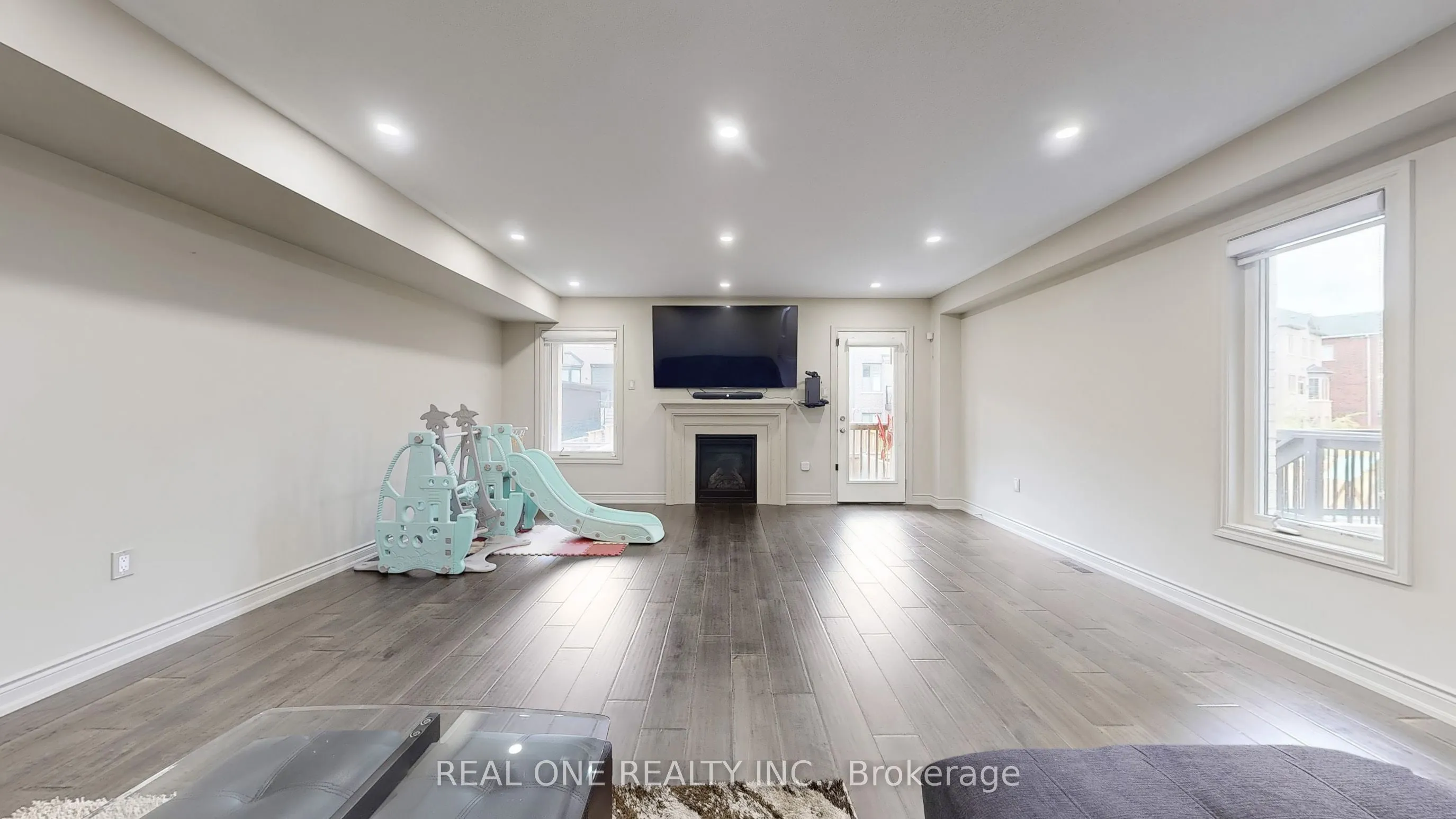 193 Cranbrook Crescent