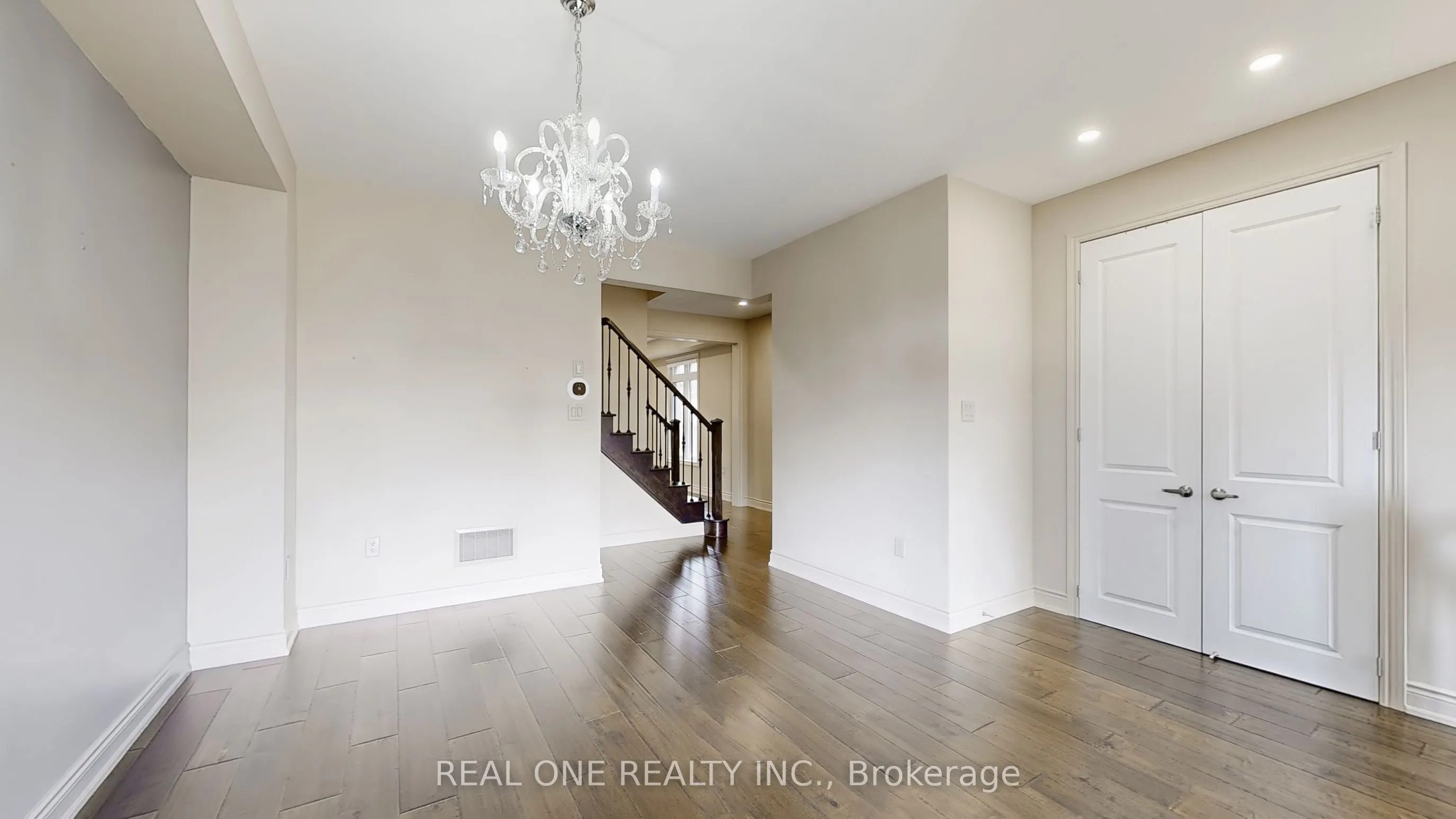193 Cranbrook Crescent