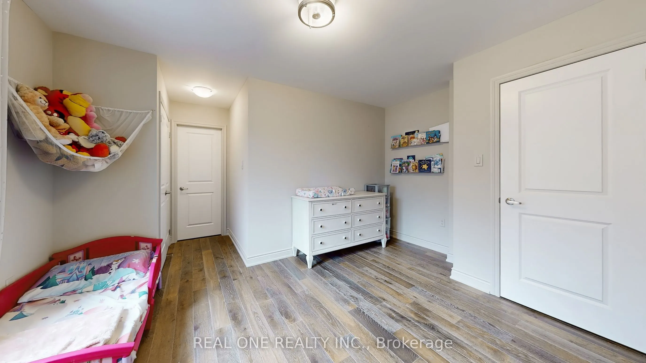 193 Cranbrook Crescent