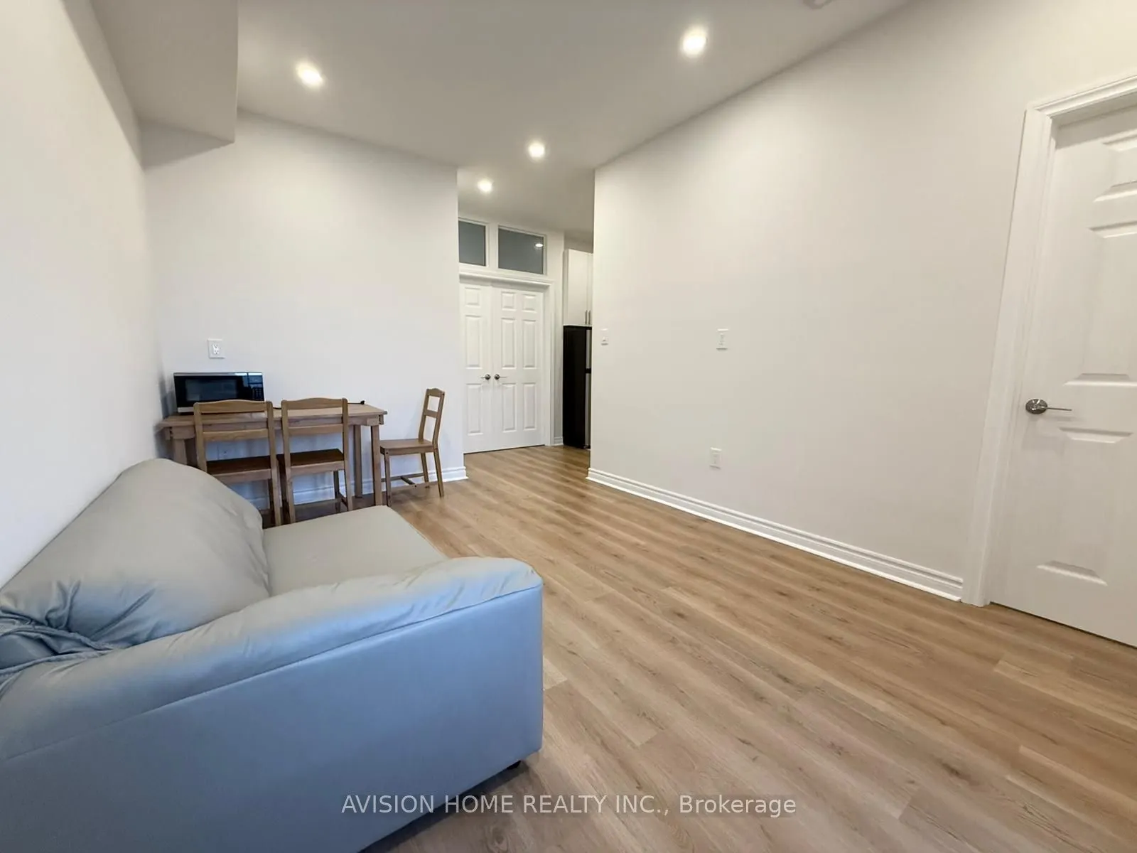 109 Mumbai Drive