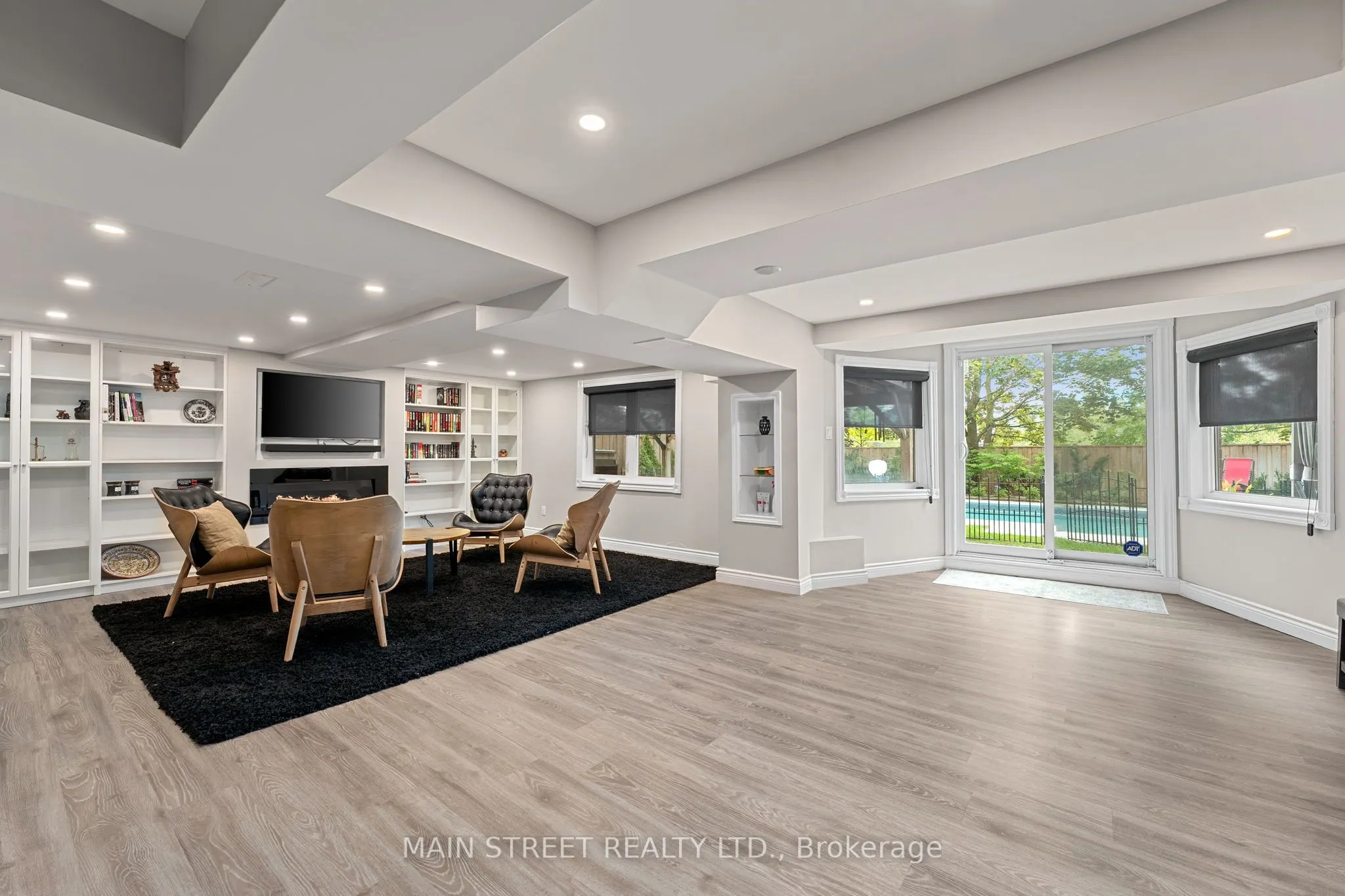 255 Glenway Circle