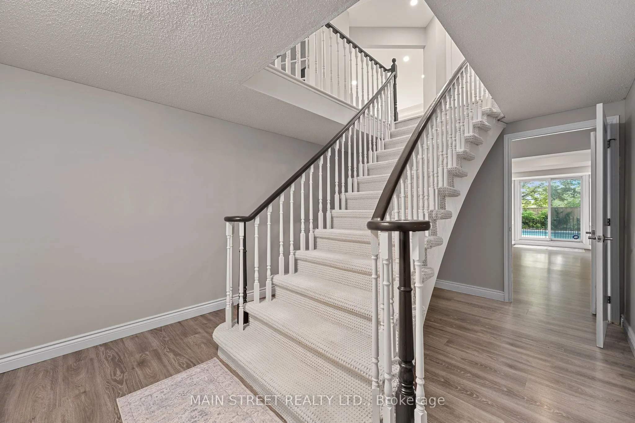 255 Glenway Circle
