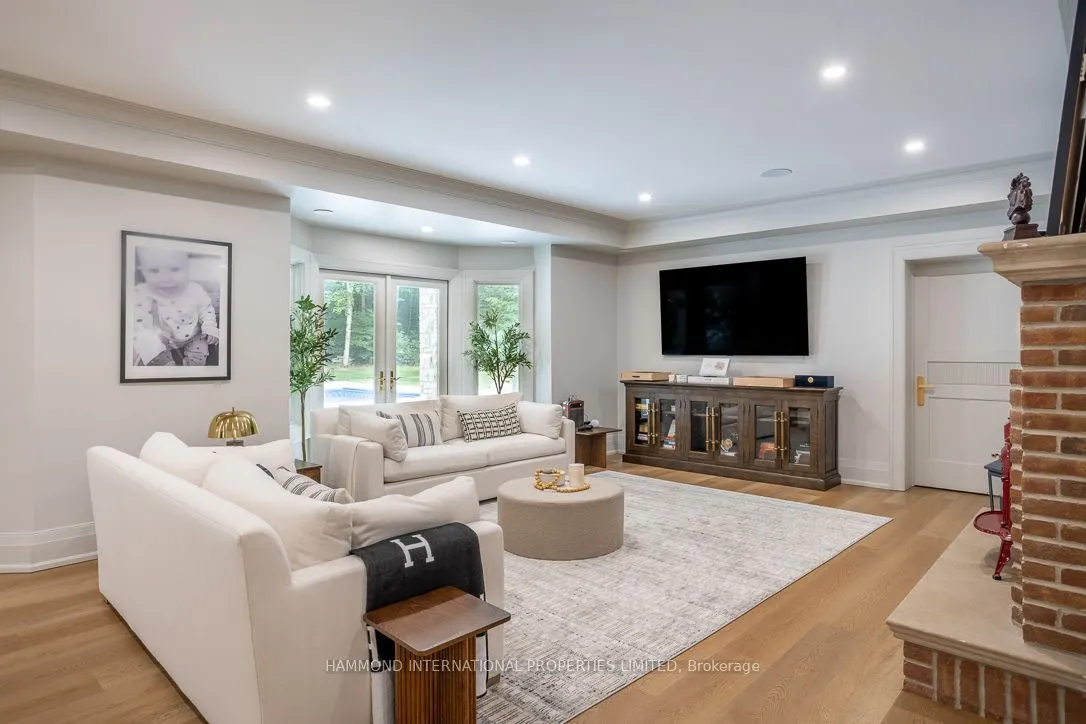 35 Kingswood Drive
