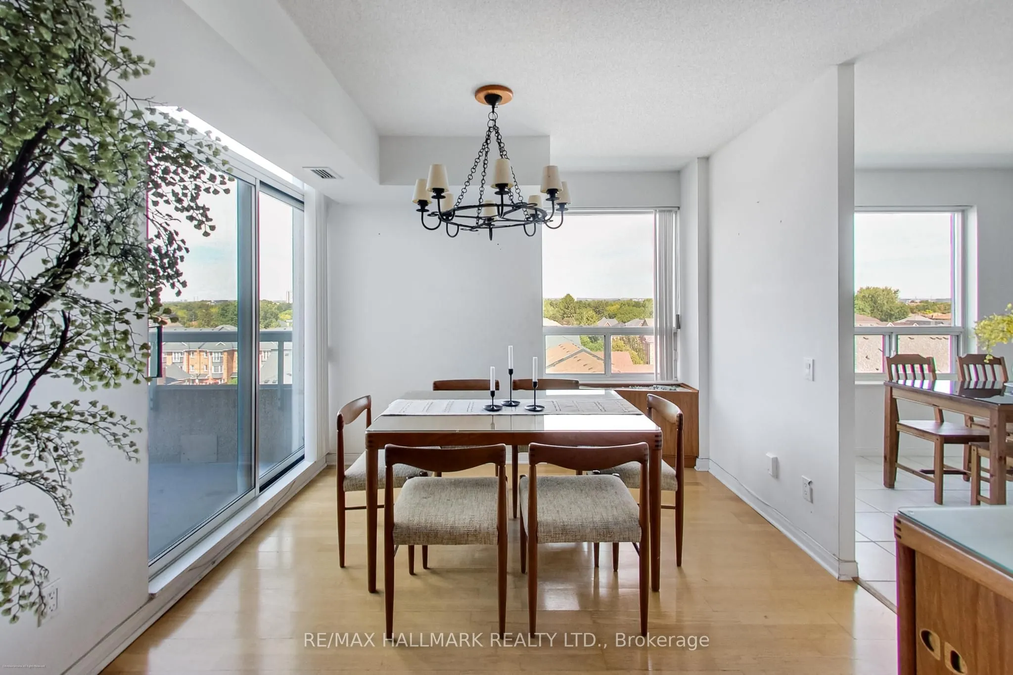 5 Emerald Lane, #702