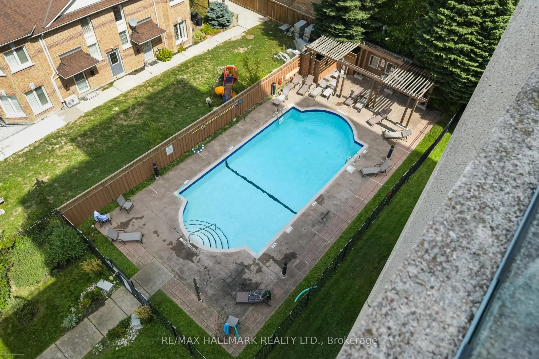 5 Emerald Lane, #702