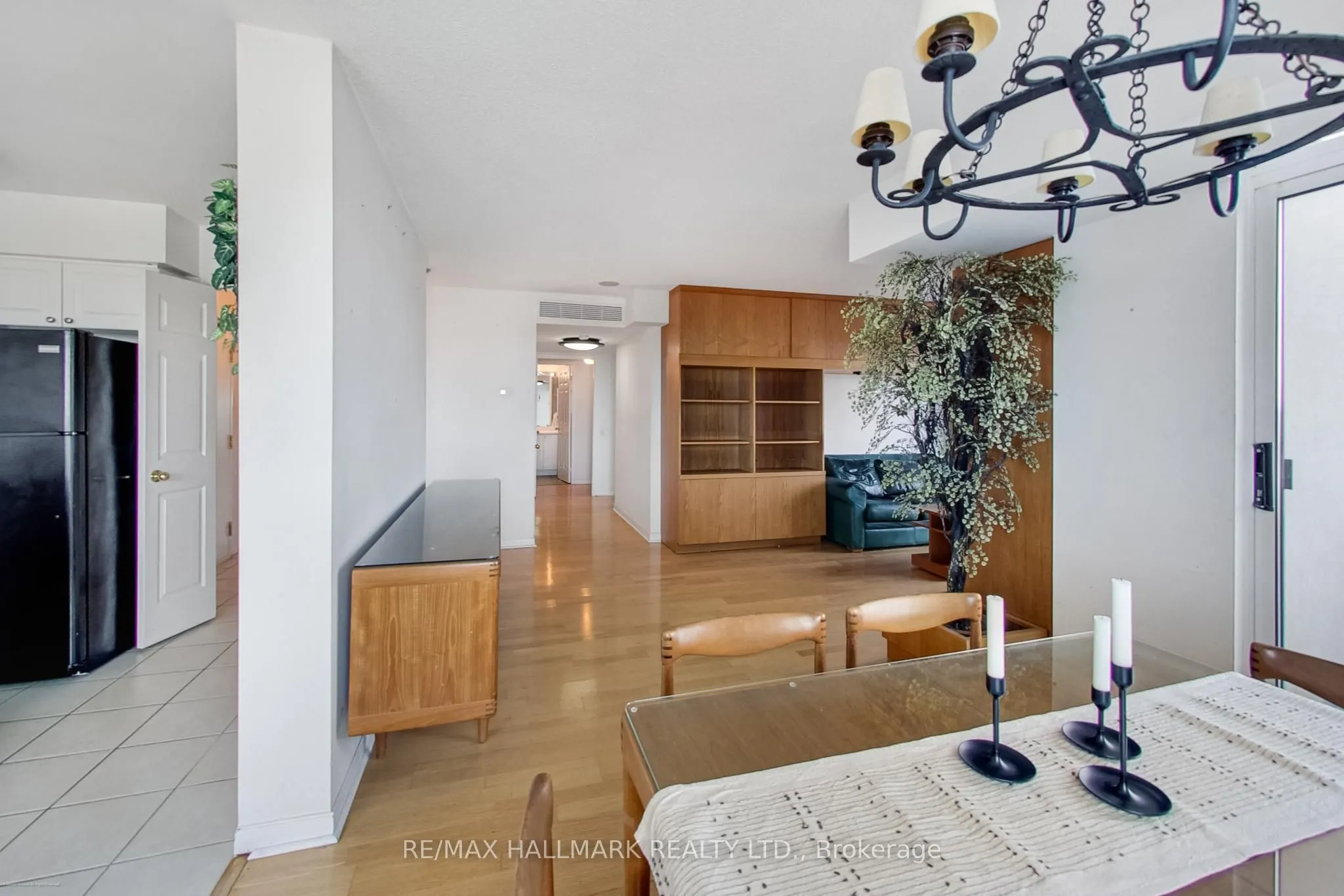 5 Emerald Lane, #702