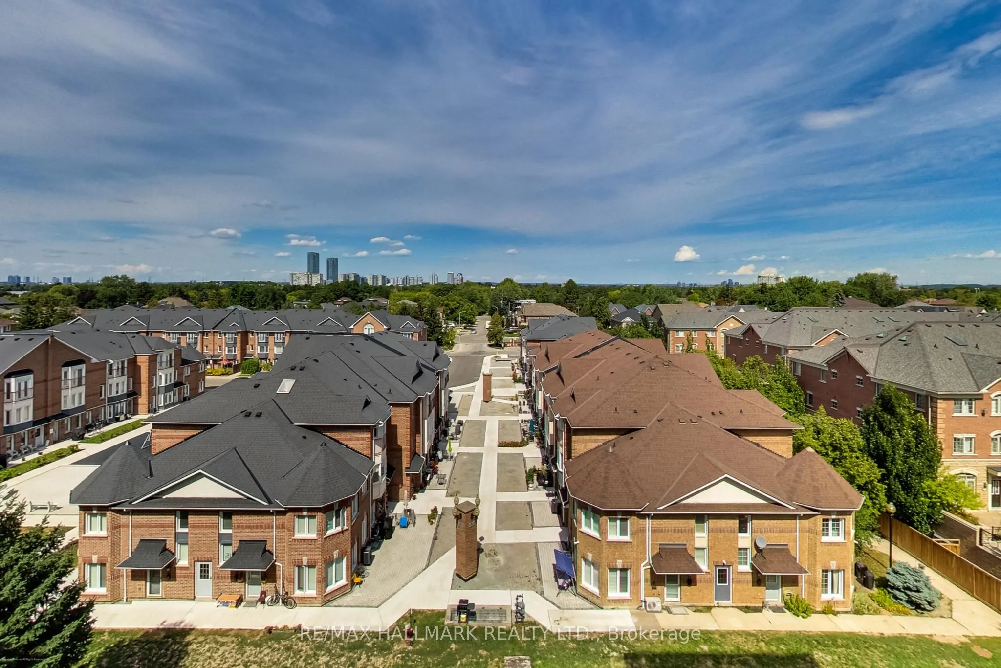 5 Emerald Lane, #702