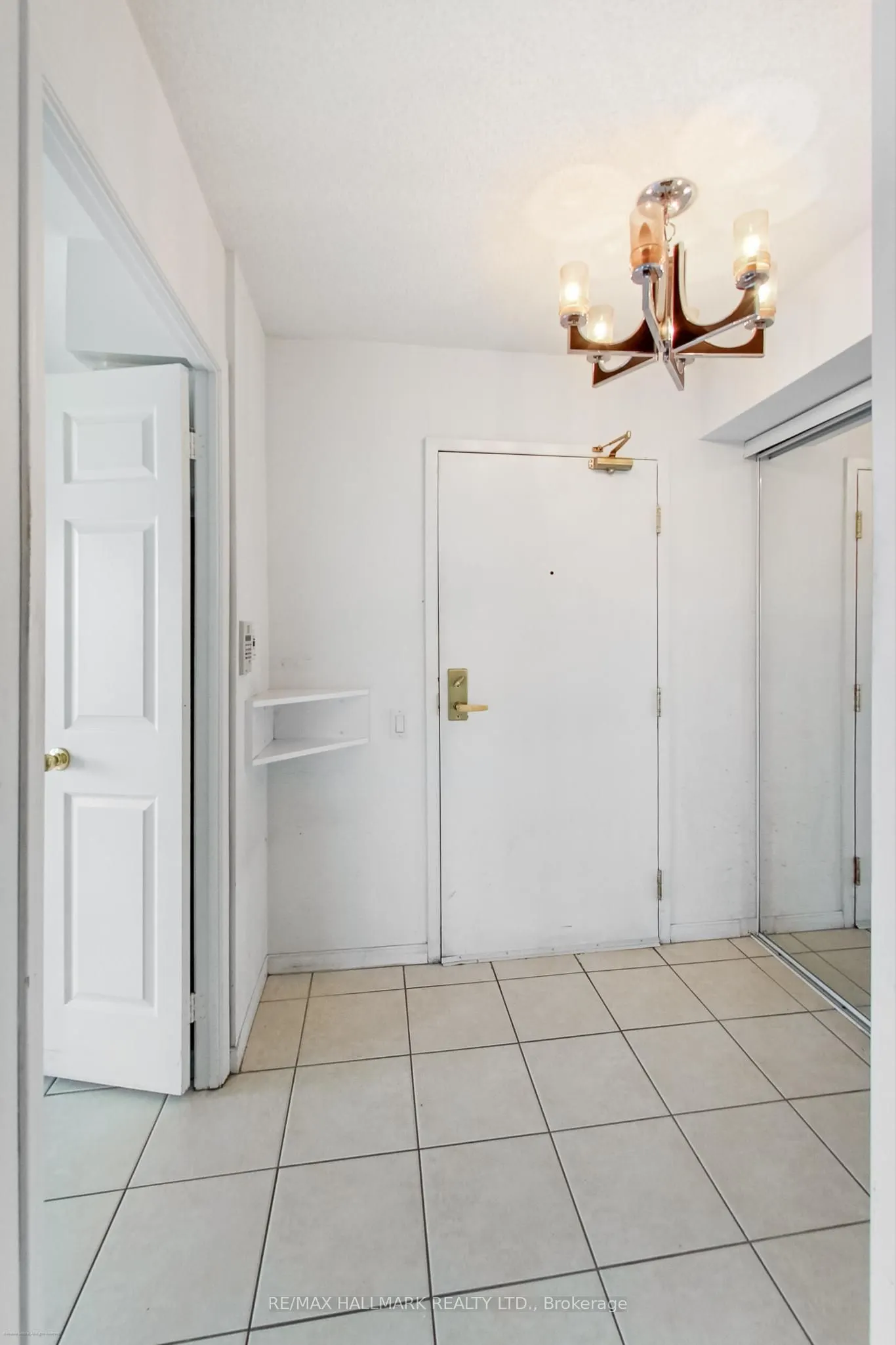 5 Emerald Lane, #702