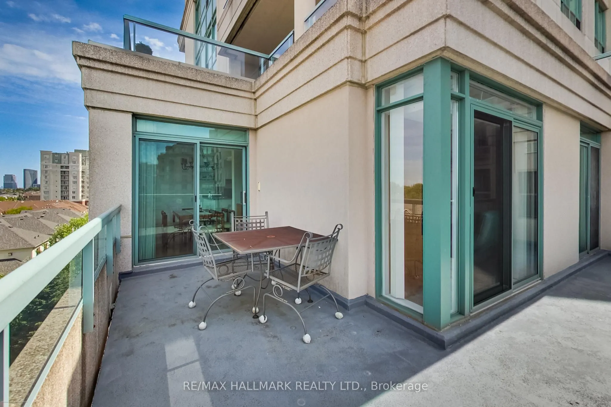 5 Emerald Lane, #702