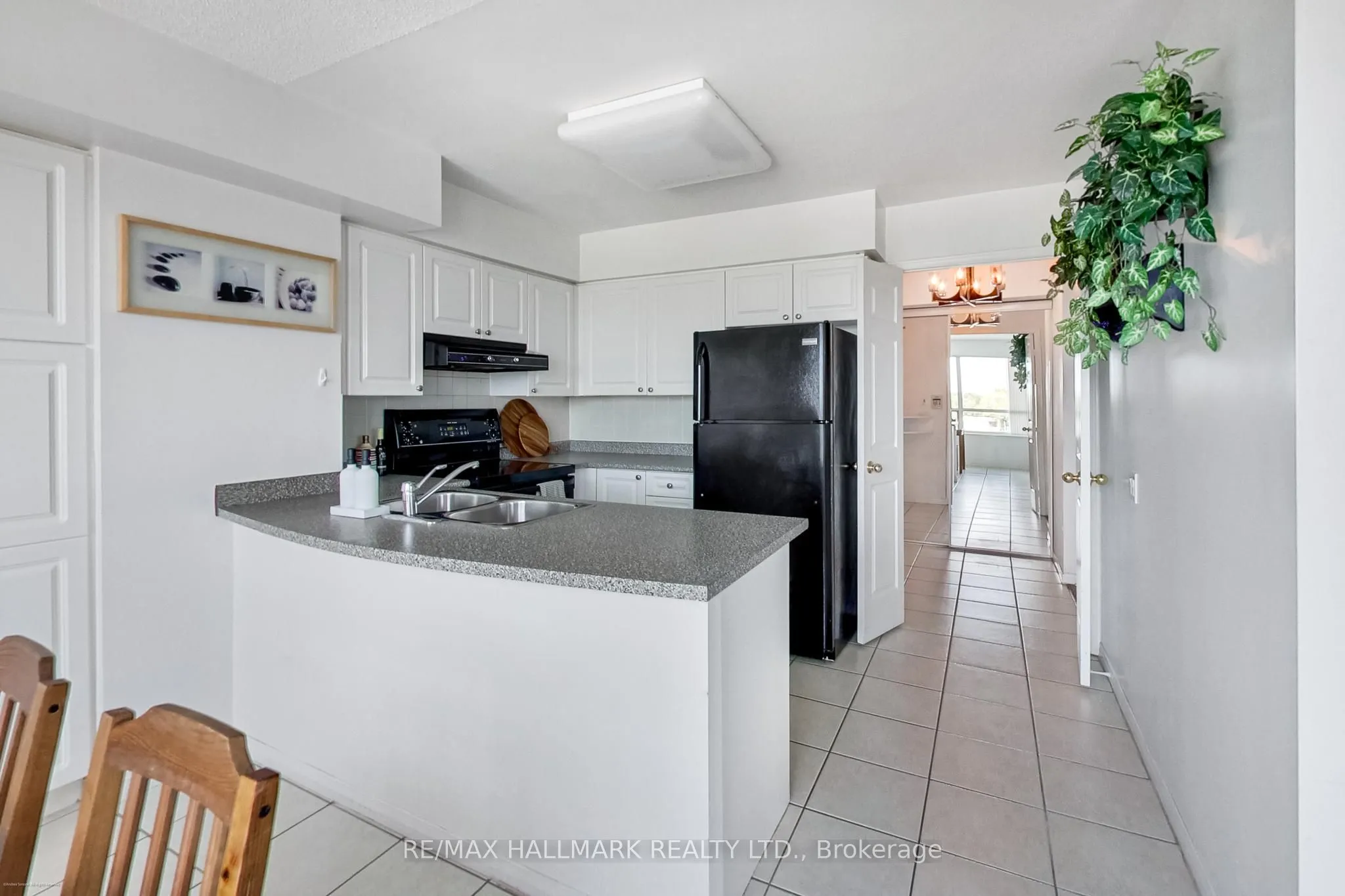 5 Emerald Lane, #702