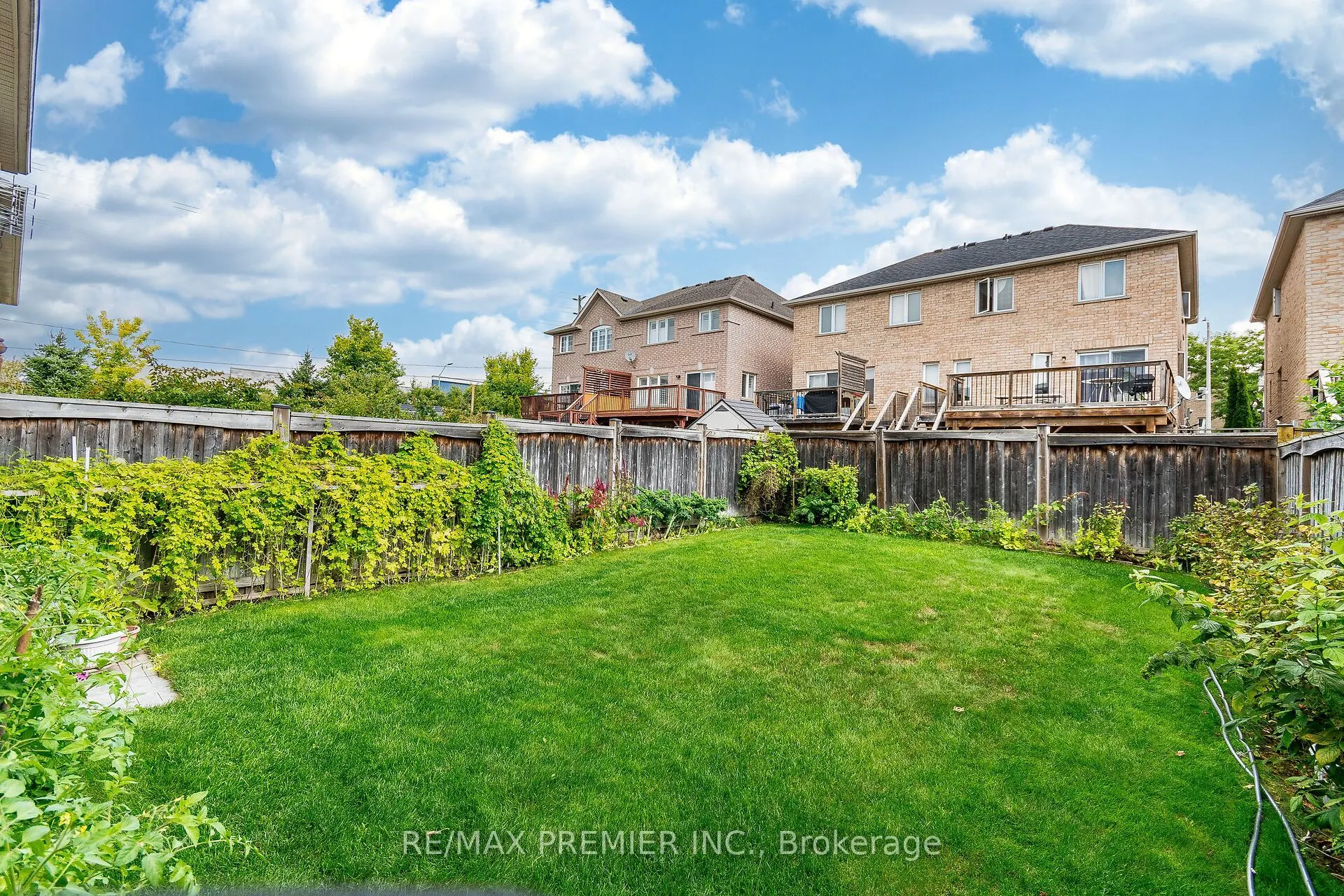 47 Barli Crescent