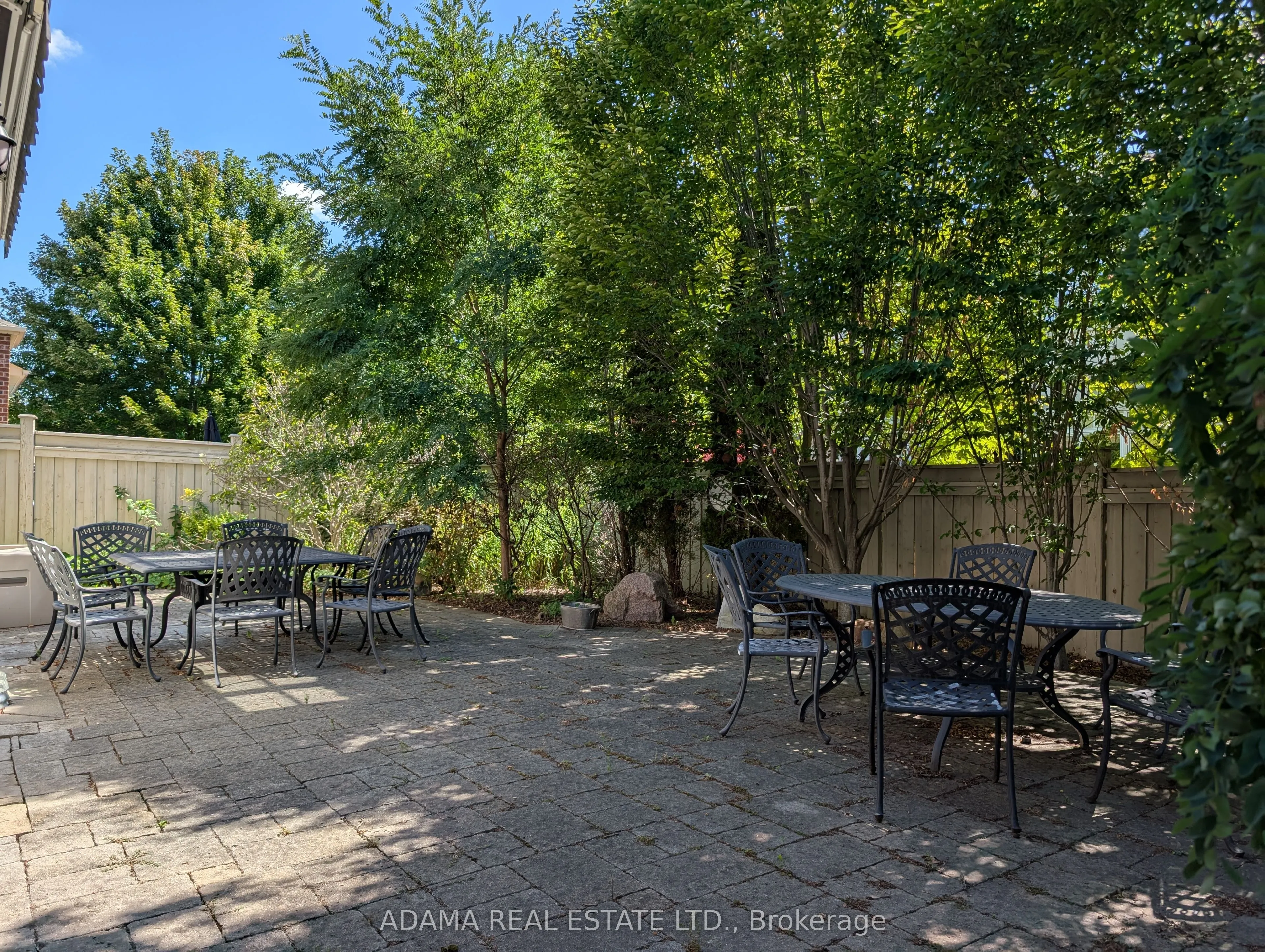 180 Cook's Mill Crescent