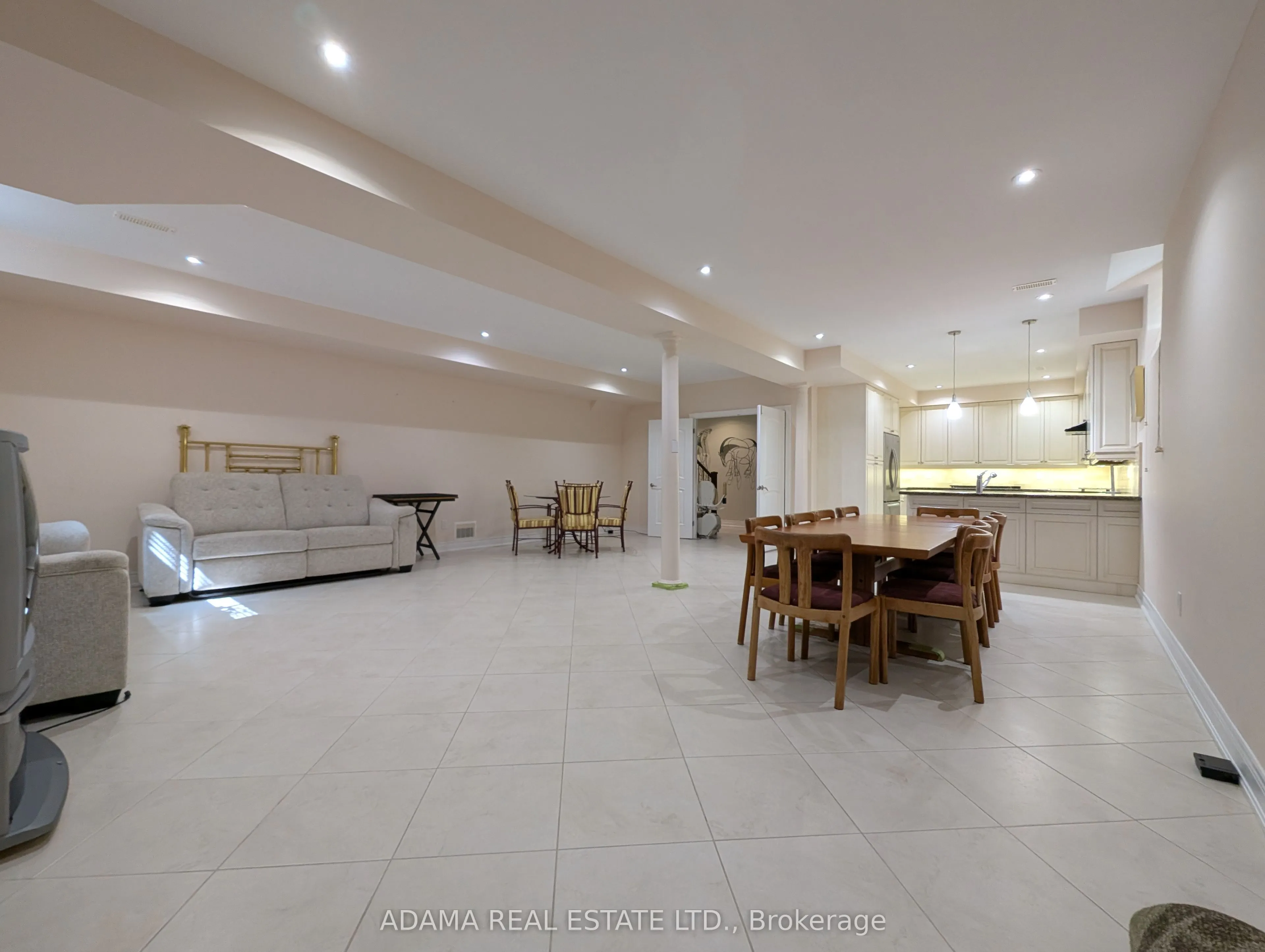180 Cook's Mill Crescent