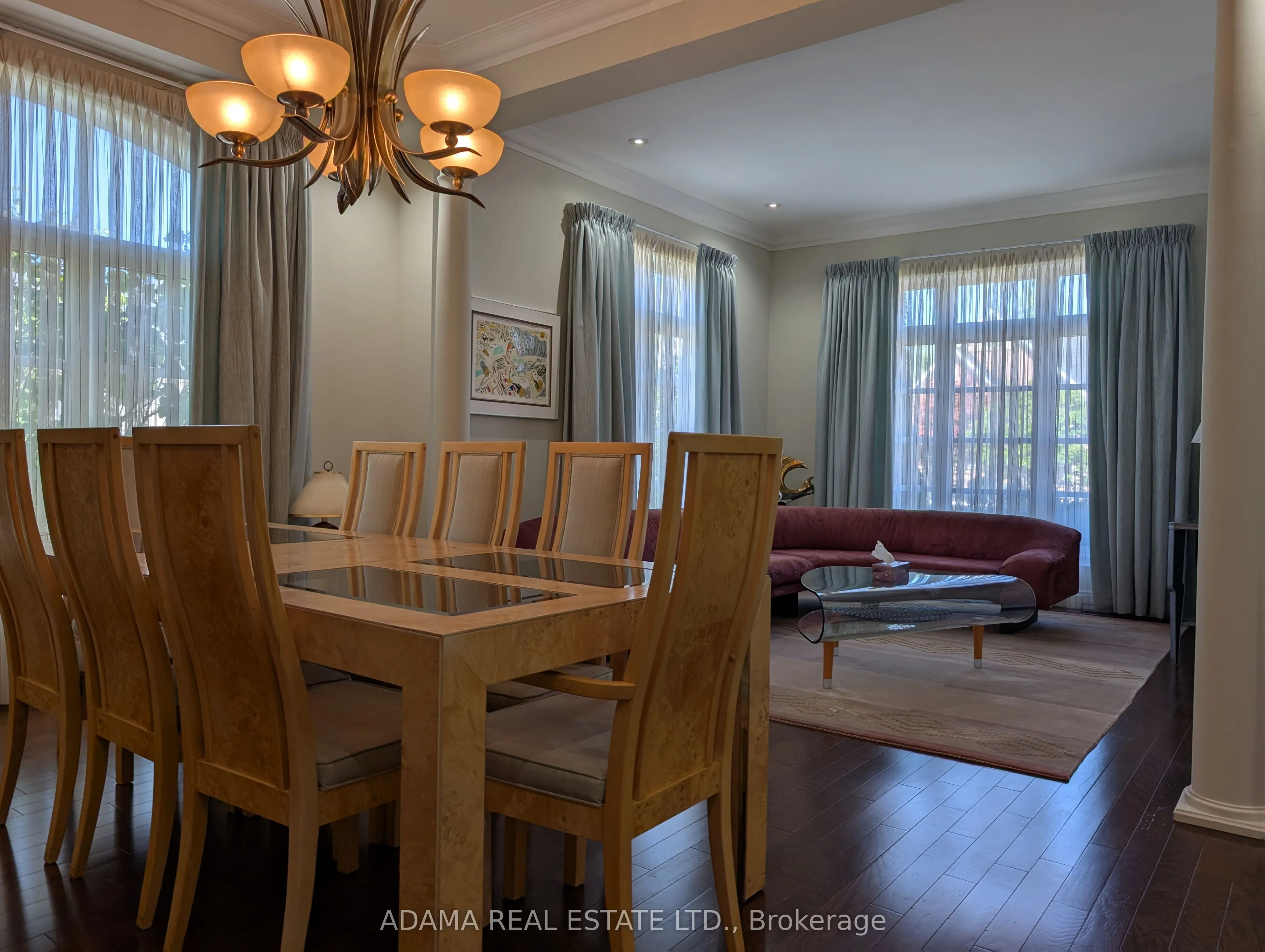 180 Cook's Mill Crescent