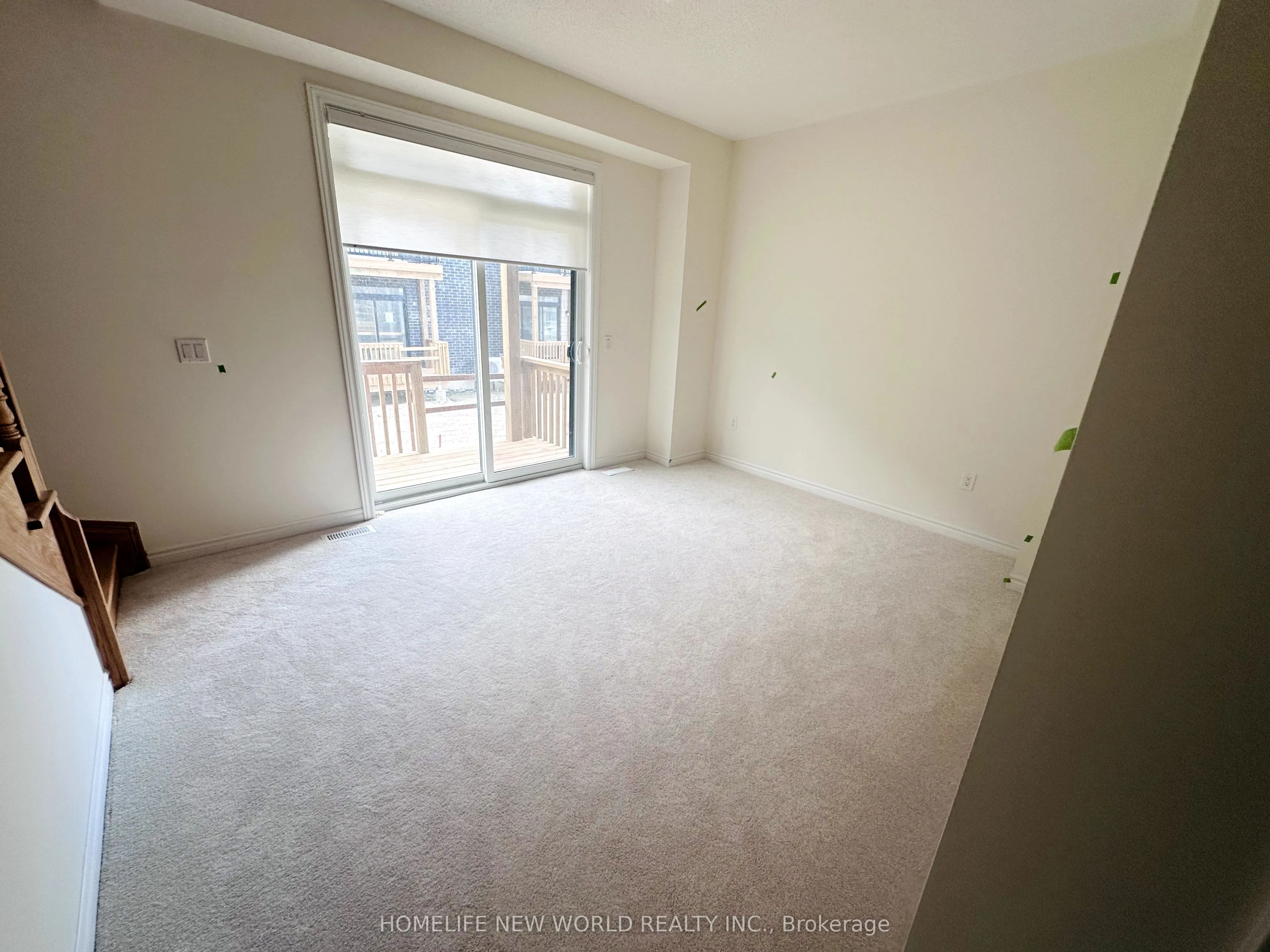 33 Drainie Street