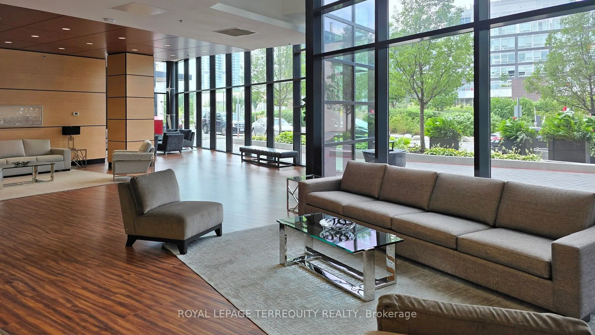2900 Highway 7 Street, #910