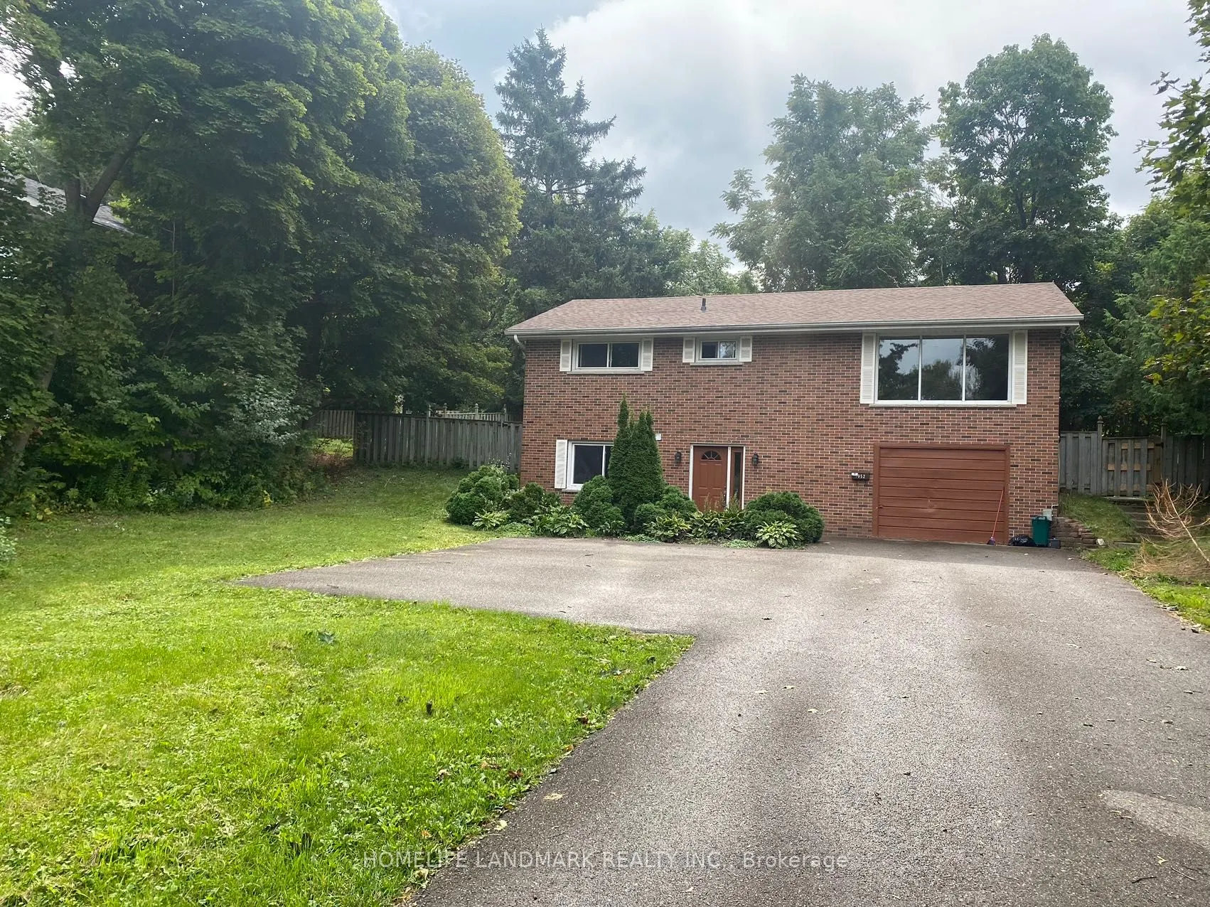 1052 Elgin Street