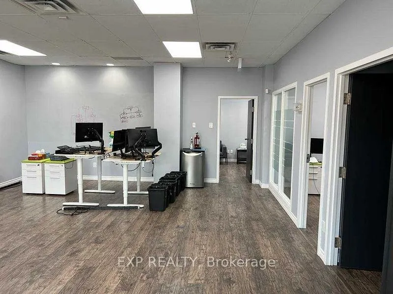 275 Renfrew Drive, #209