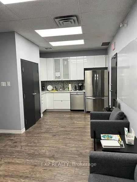 275 Renfrew Drive, #209