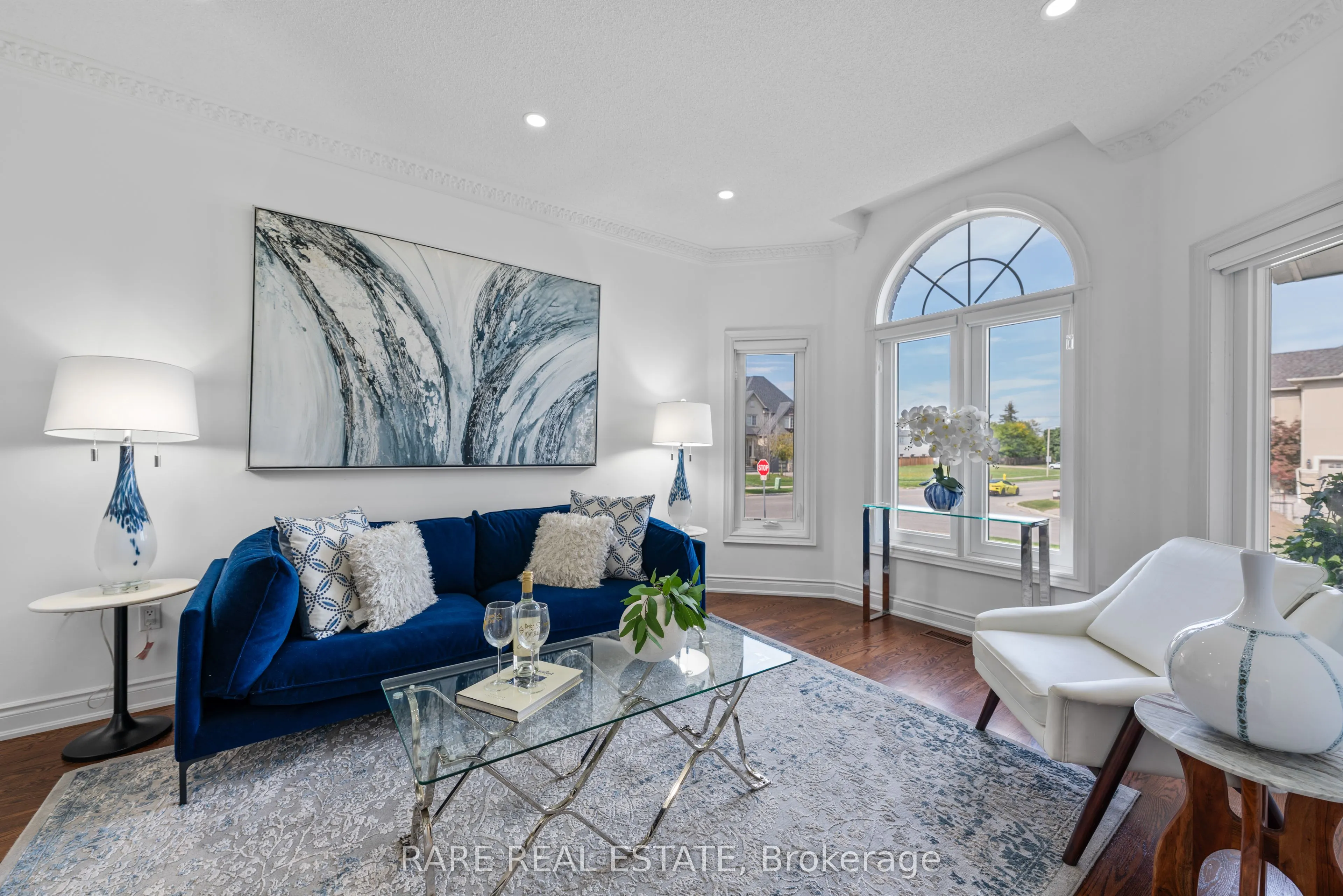 545 Highcliffe Drive