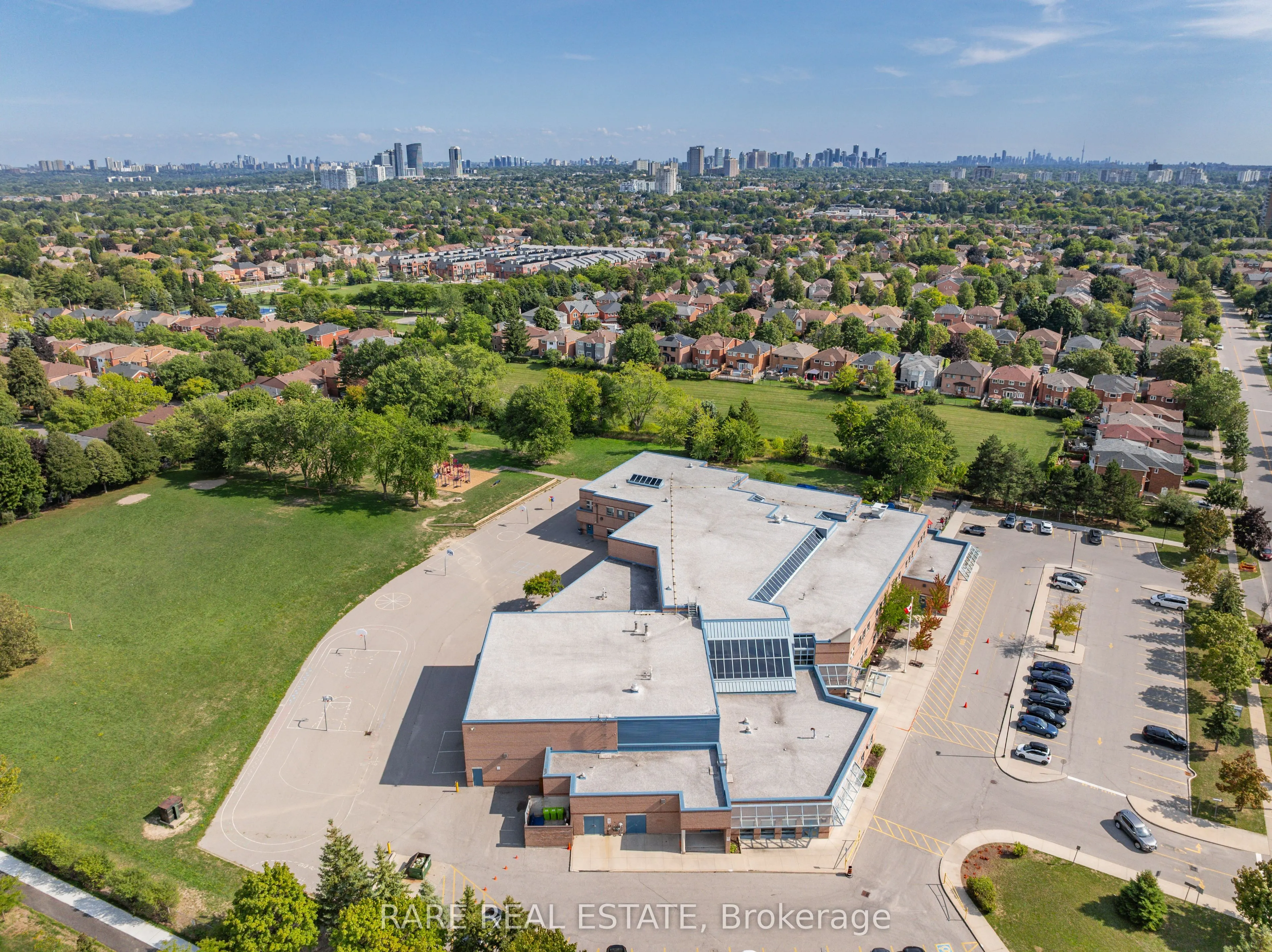 545 Highcliffe Drive