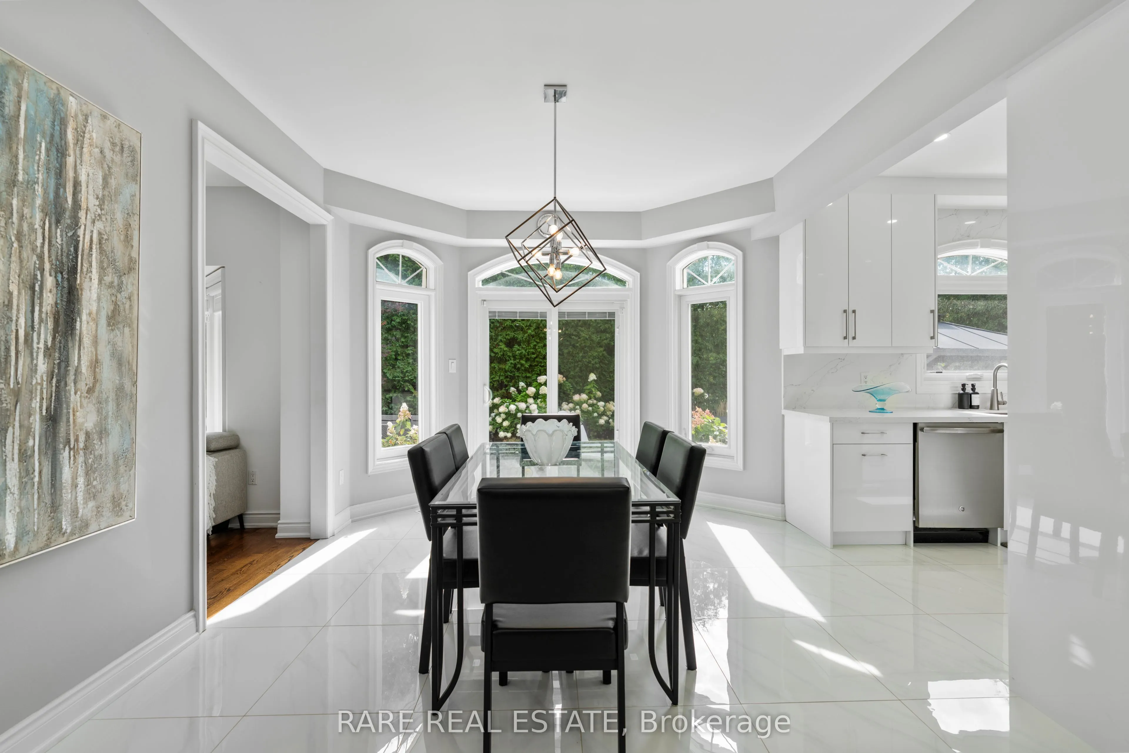 545 Highcliffe Drive