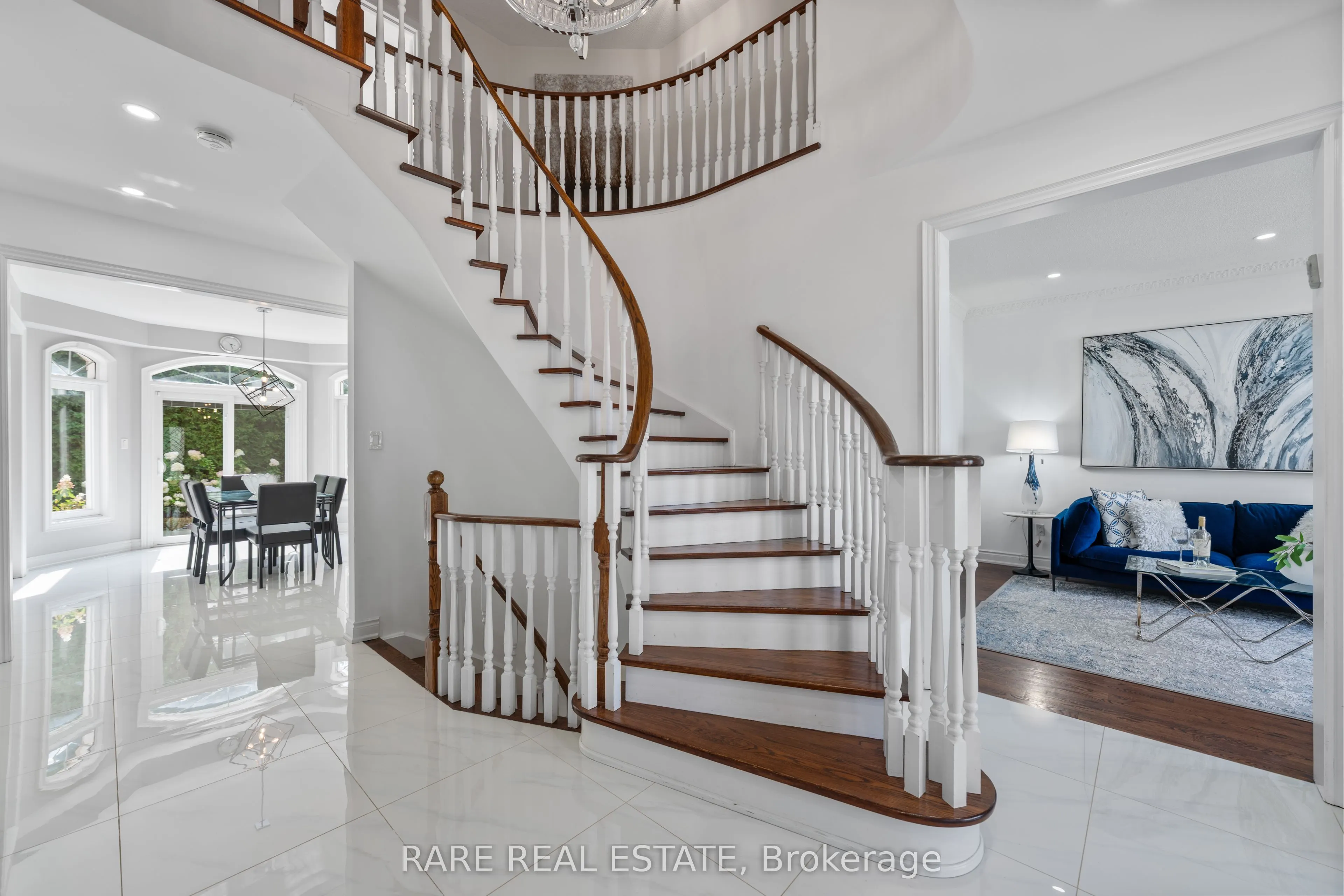 545 Highcliffe Drive