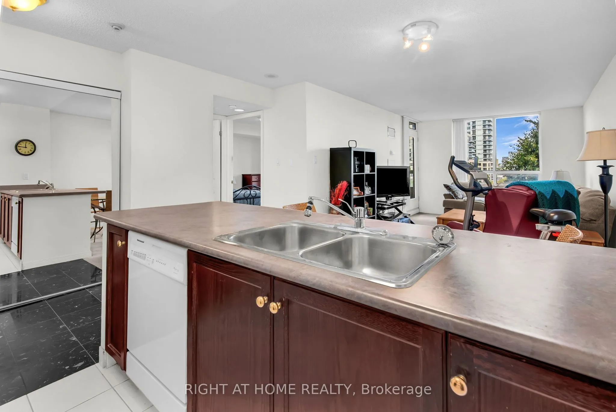 29 Northern Hts Drive, #601