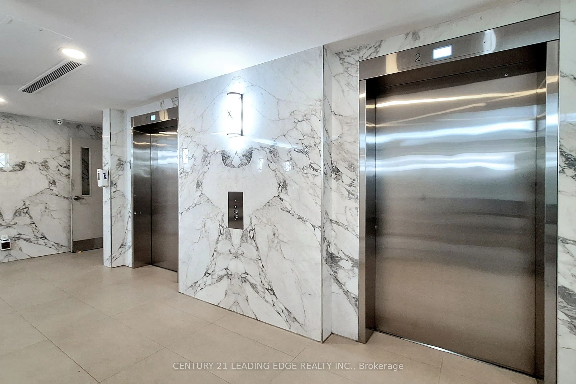 309 Major Mackenzie Drive E, #413