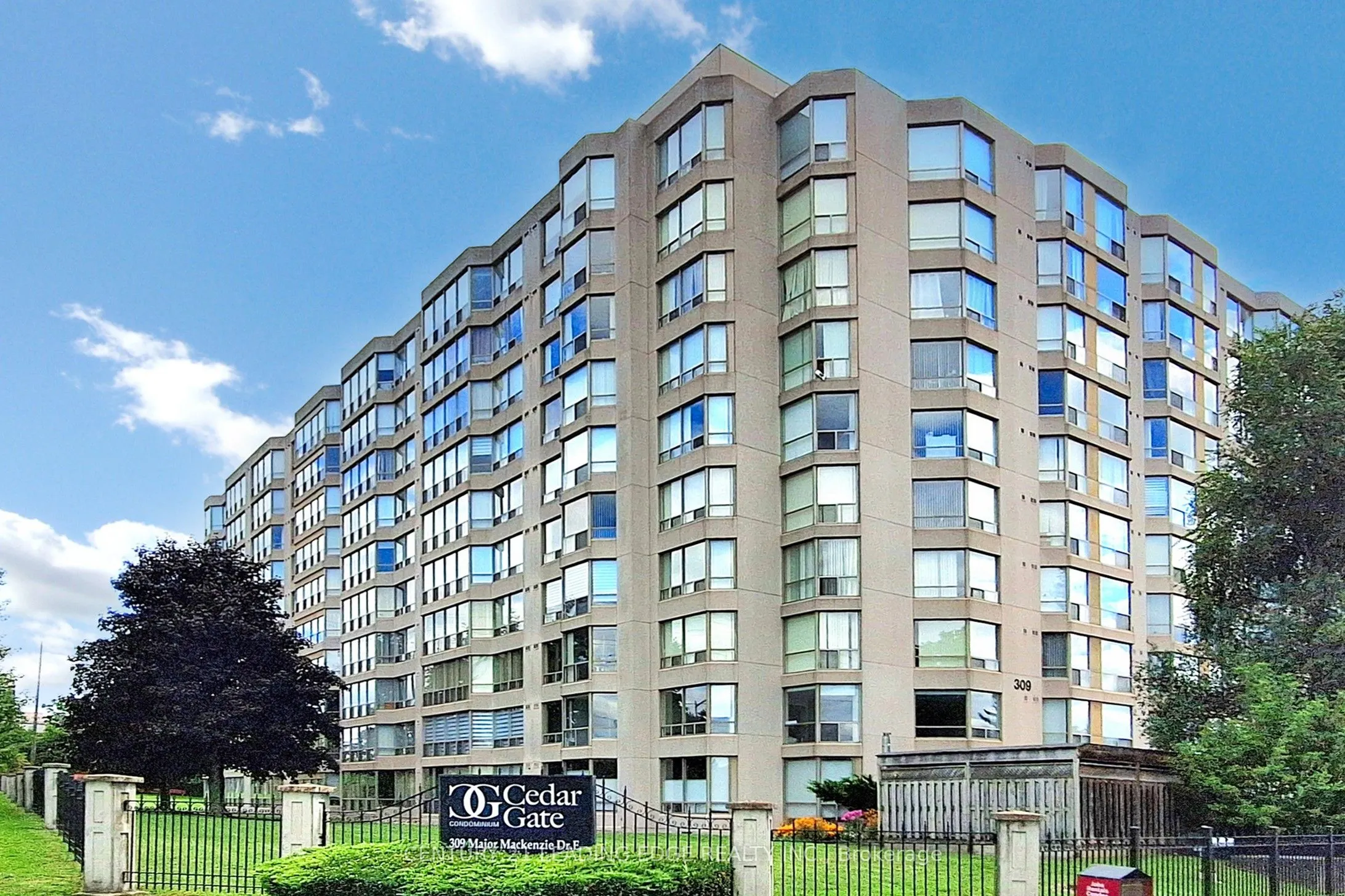 309 Major Mackenzie Drive E, #413