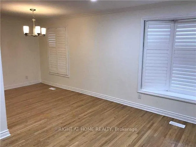 38 Stoddart Drive, #Main