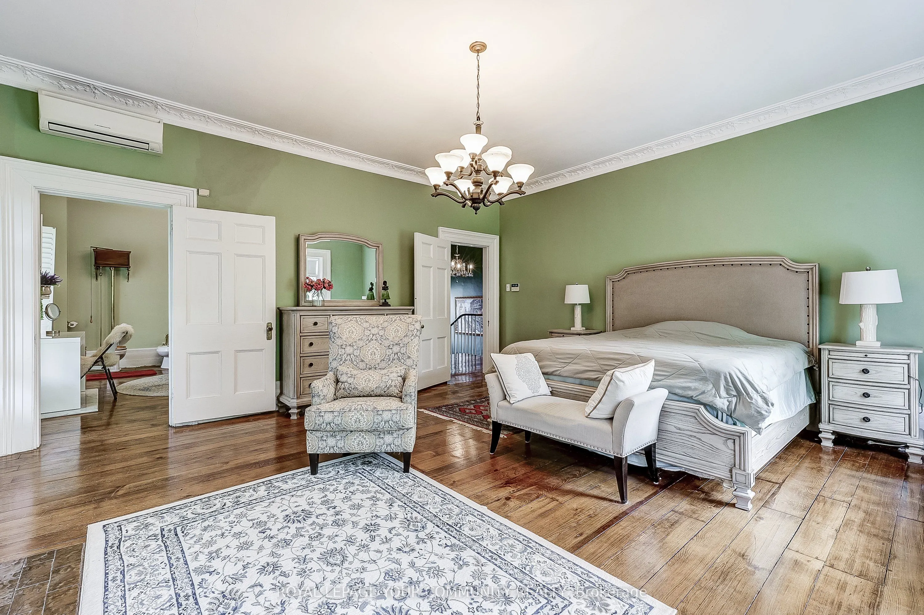 54 Cricklewood Crescent