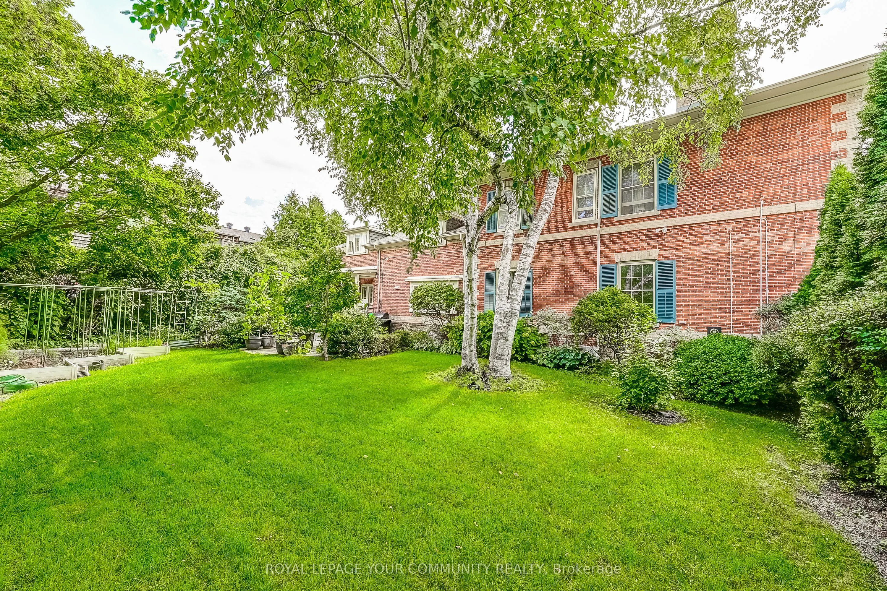 54 Cricklewood Crescent