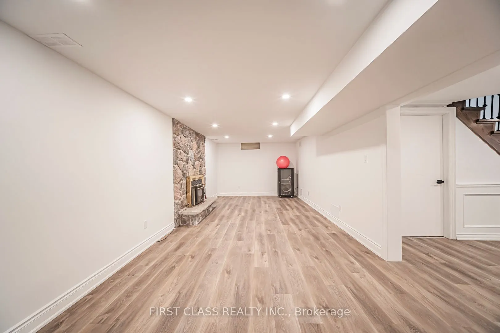 1148 Kingdale Road
