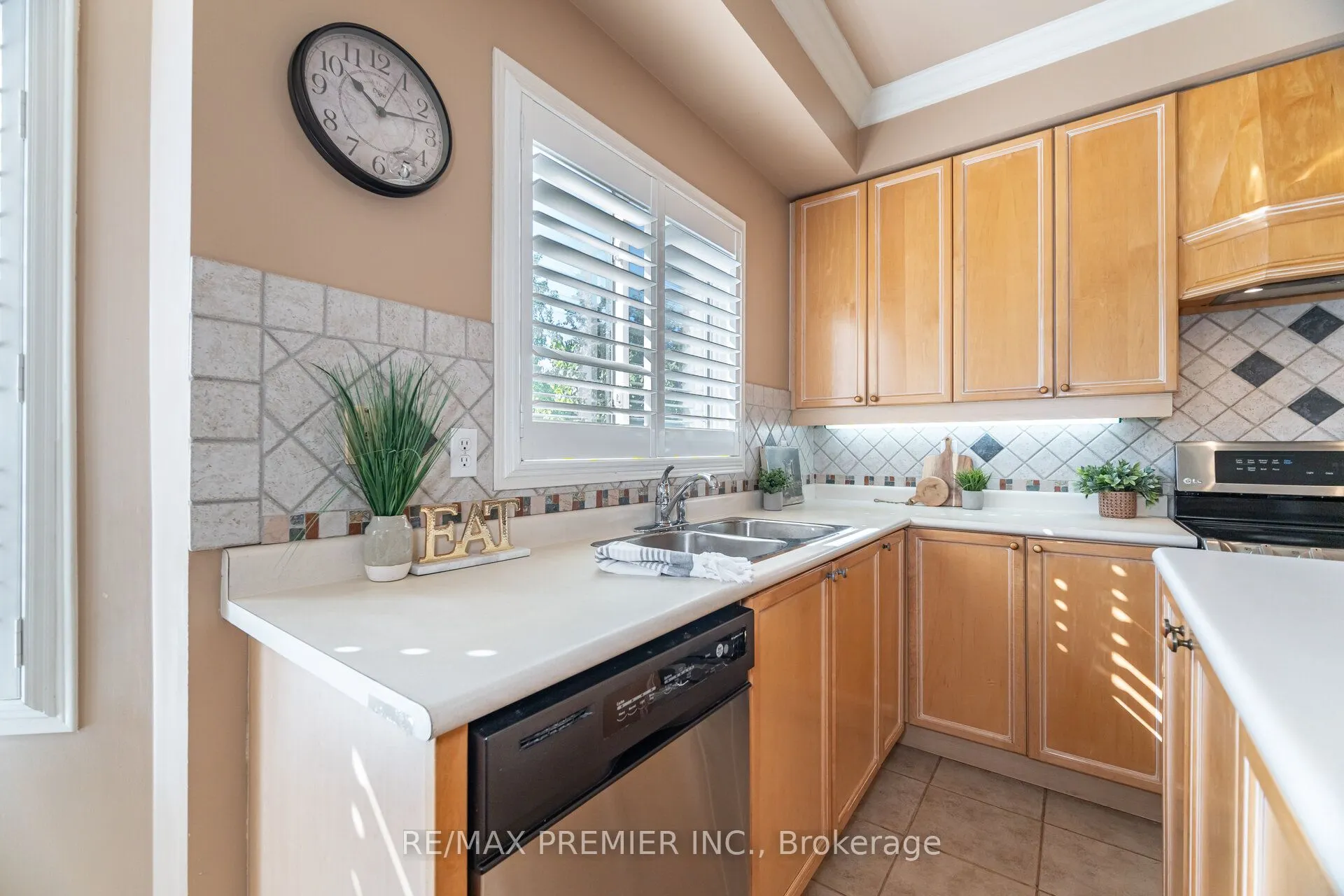 265 Julia Valentina Avenue