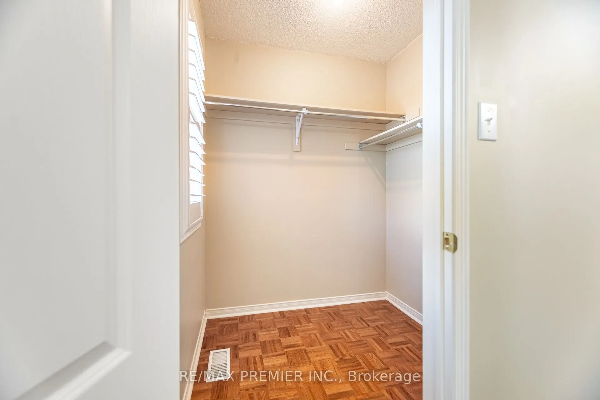 265 Julia Valentina Avenue