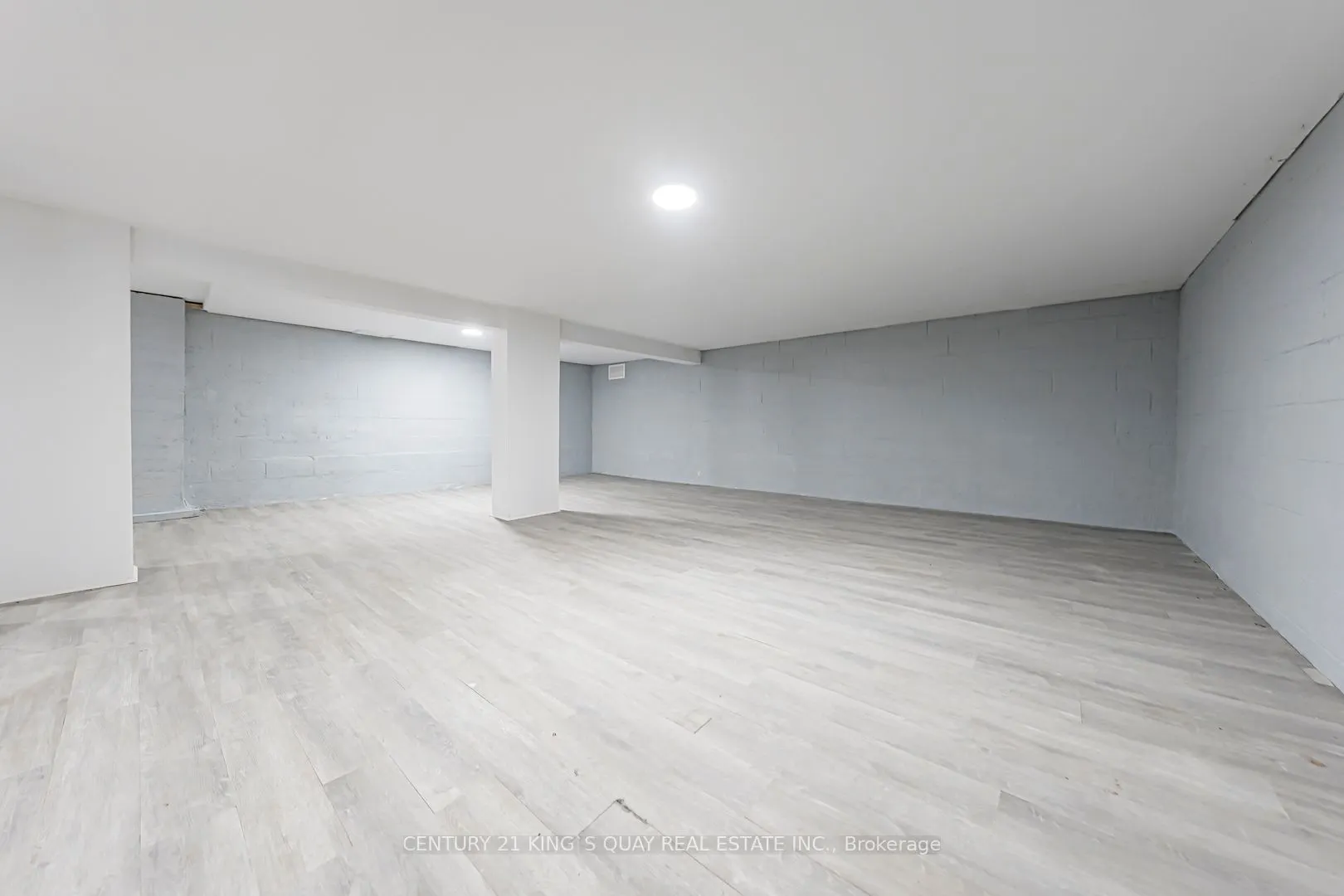21726 48 W
