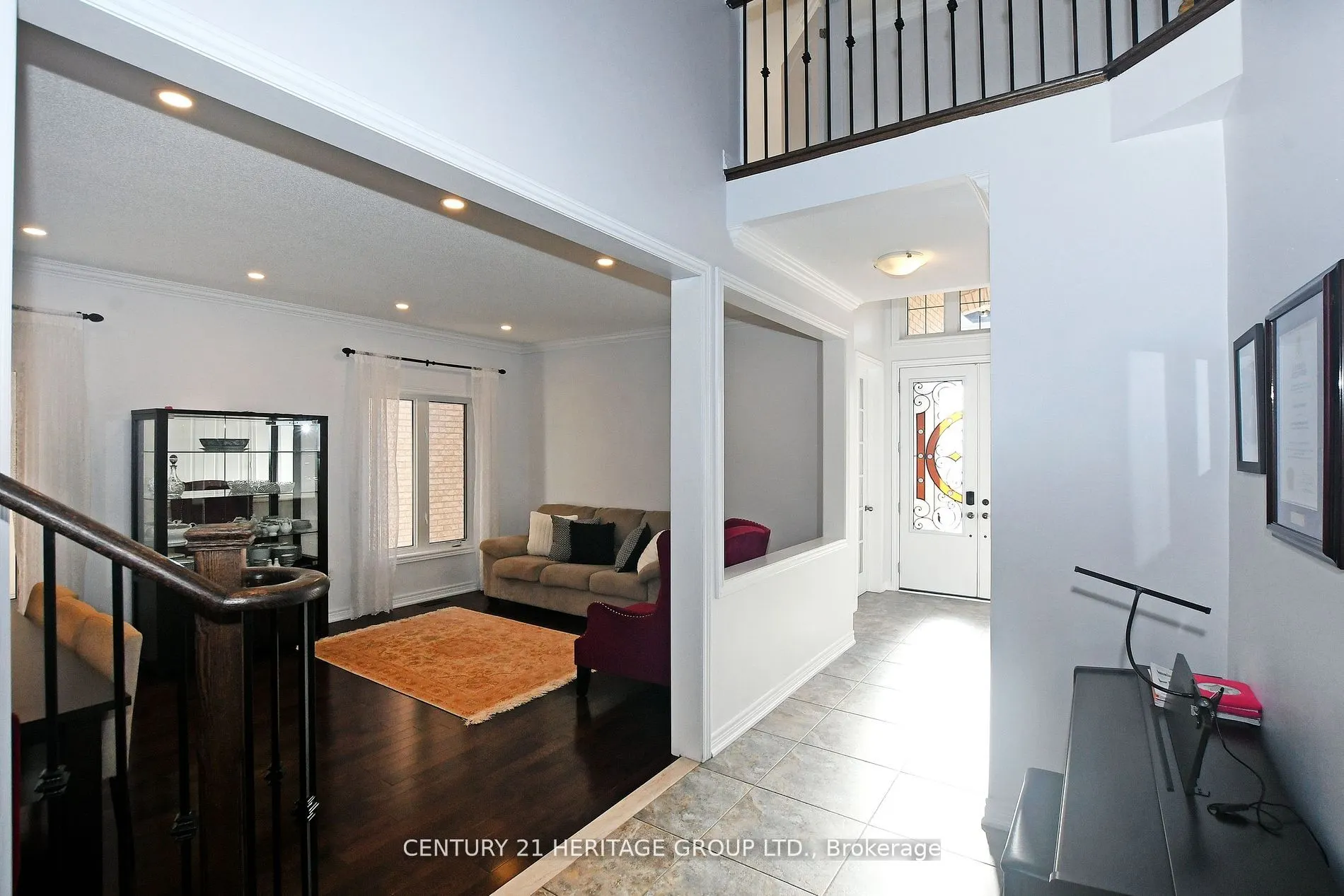 170 Art West Avenue