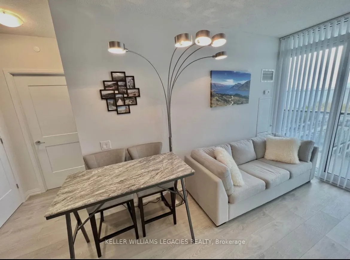 7895 Jane Street, #801