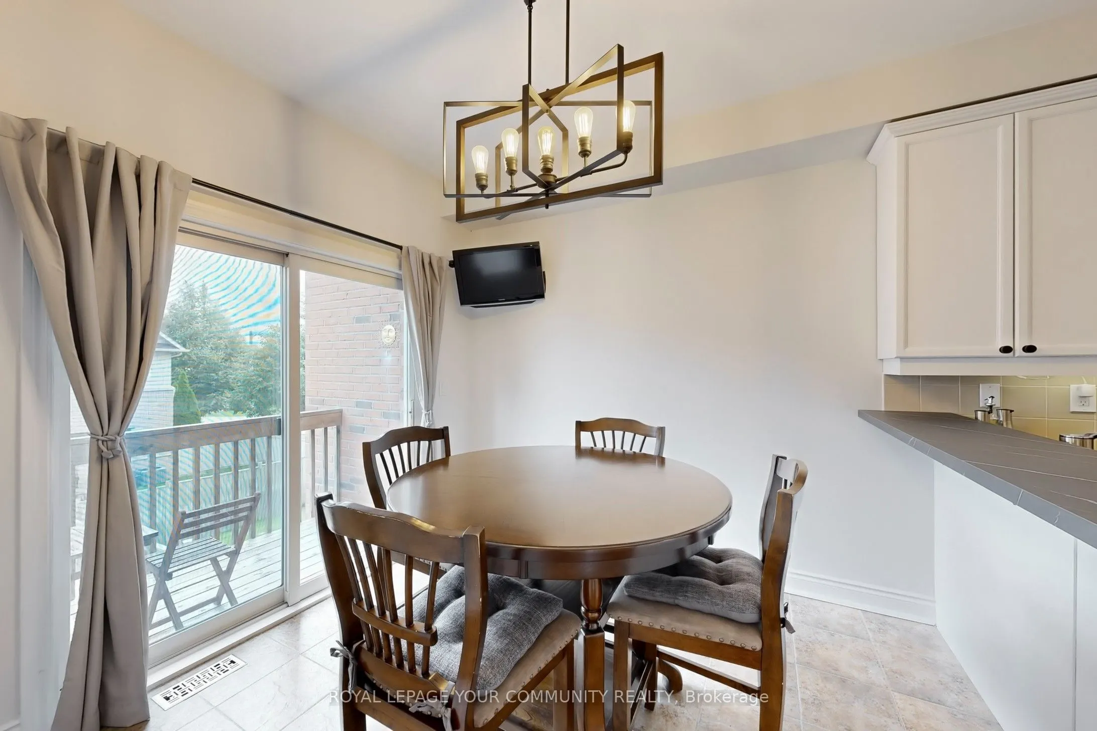 3 Rustwood Road