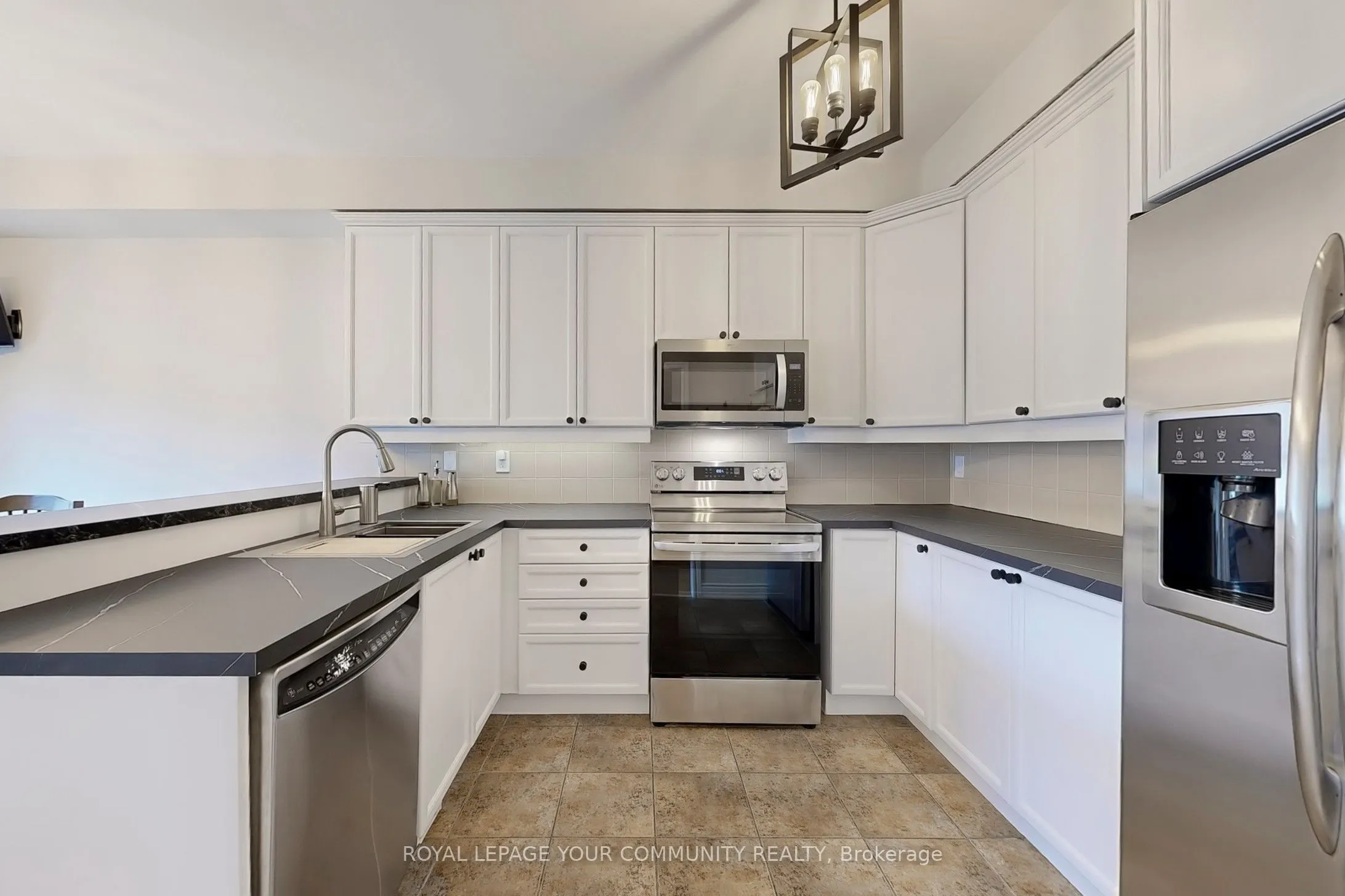 3 Rustwood Road