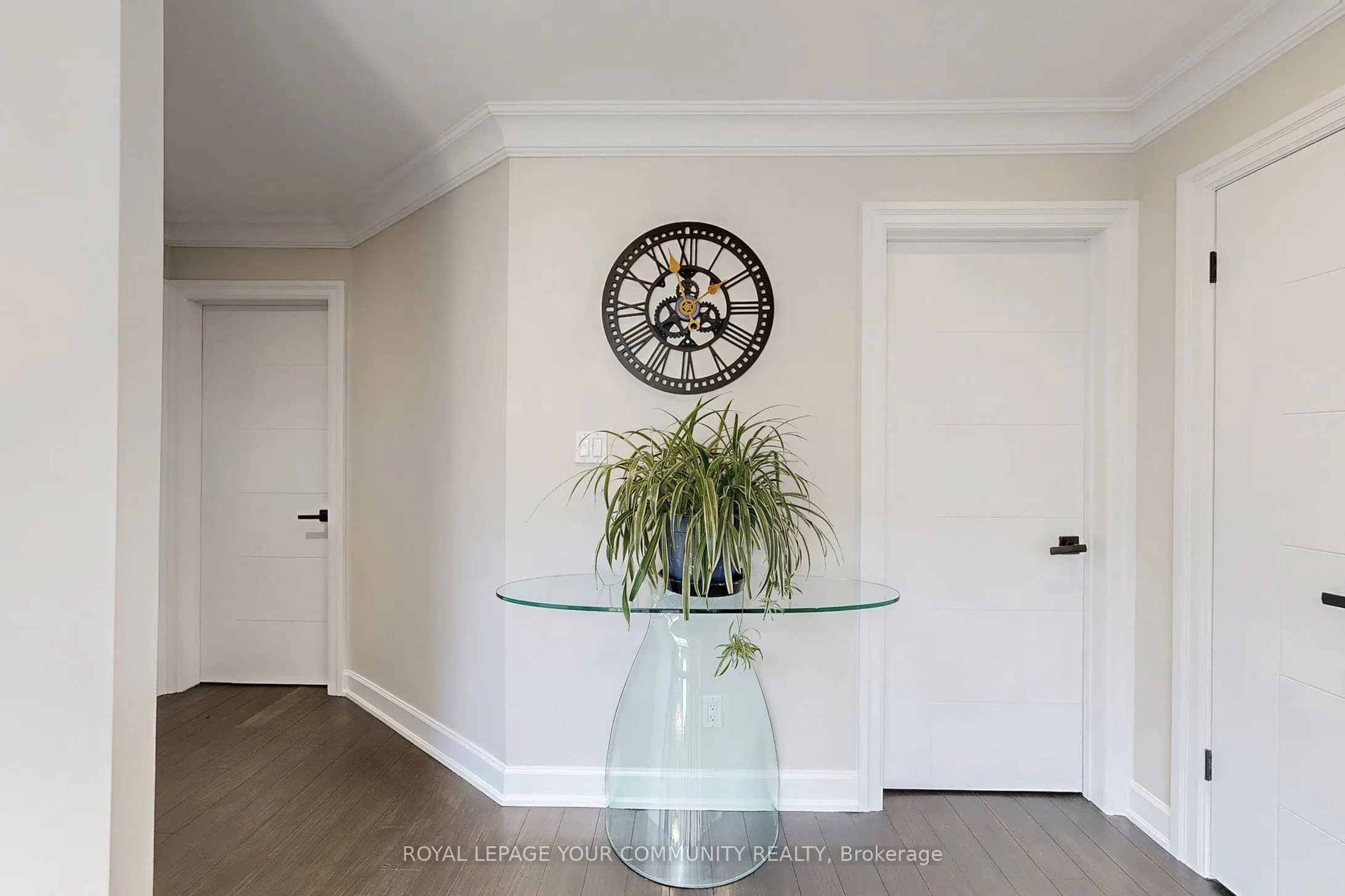 7 Shaftsbury Avenue