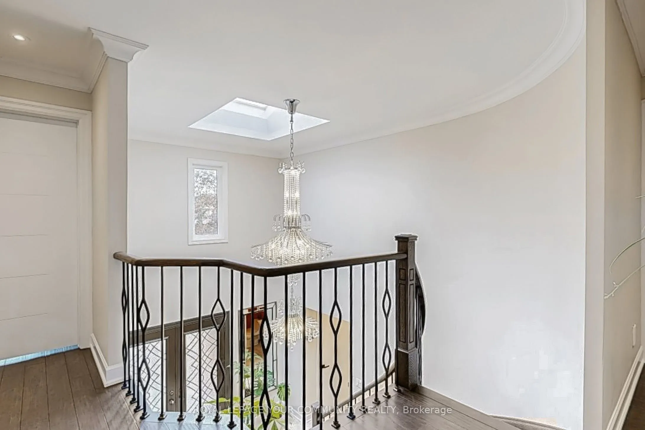 7 Shaftsbury Avenue