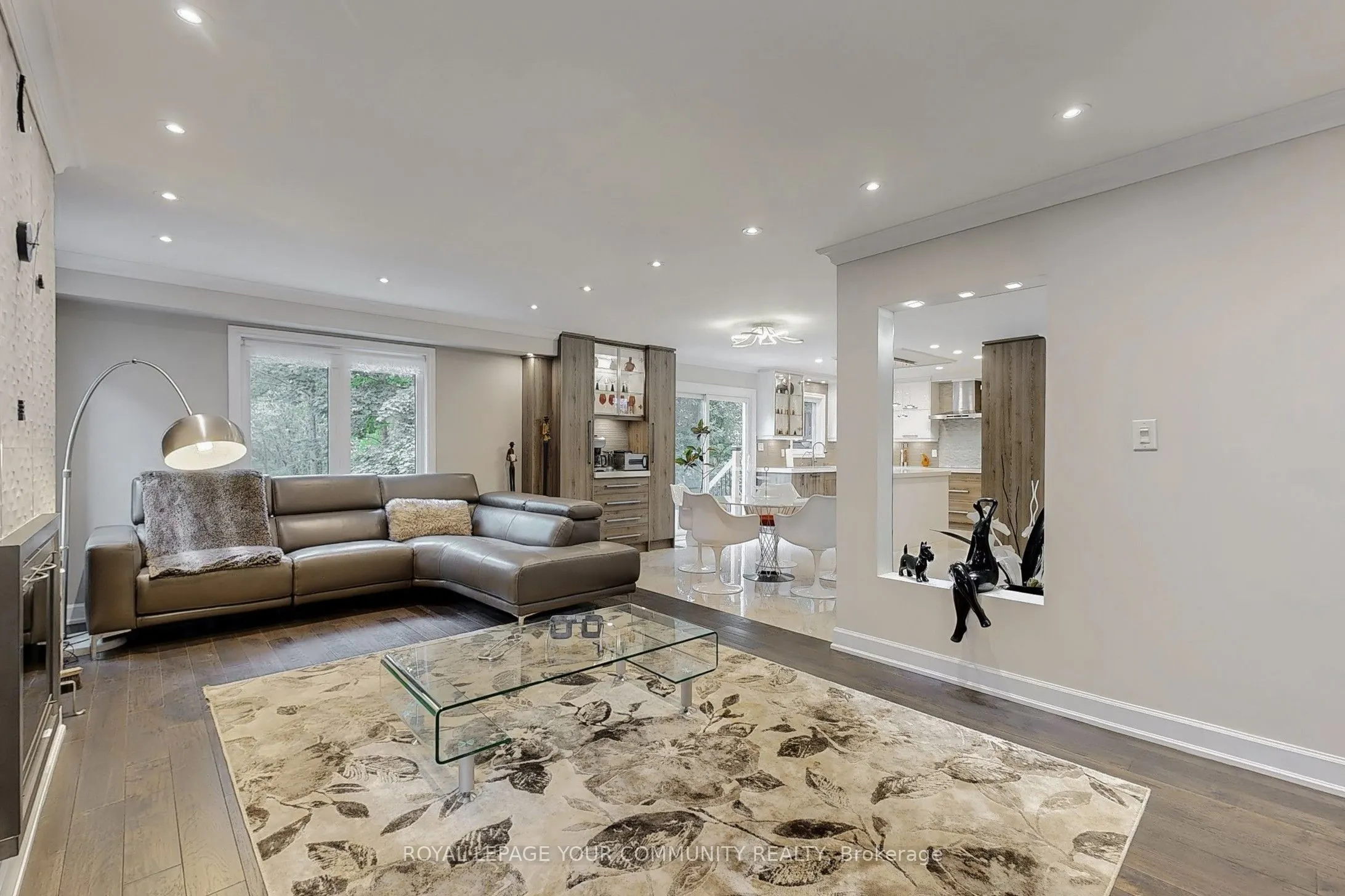 7 Shaftsbury Avenue
