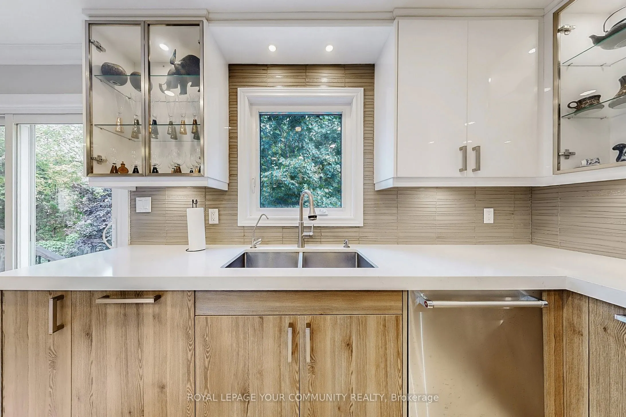 7 Shaftsbury Avenue