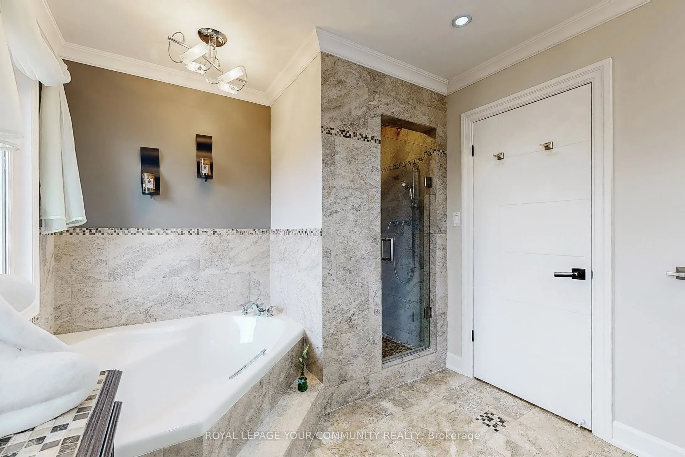 7 Shaftsbury Avenue