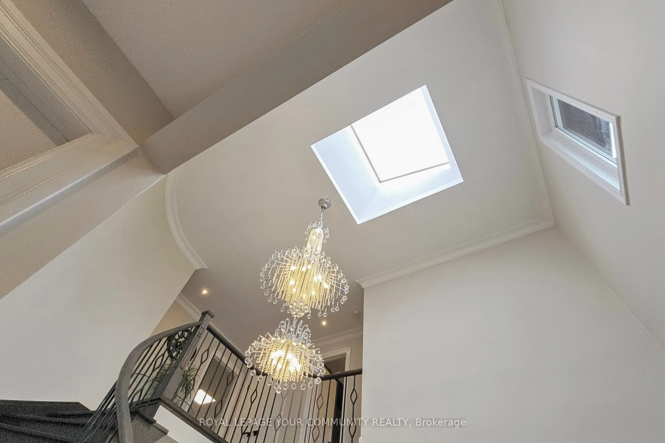 7 Shaftsbury Avenue