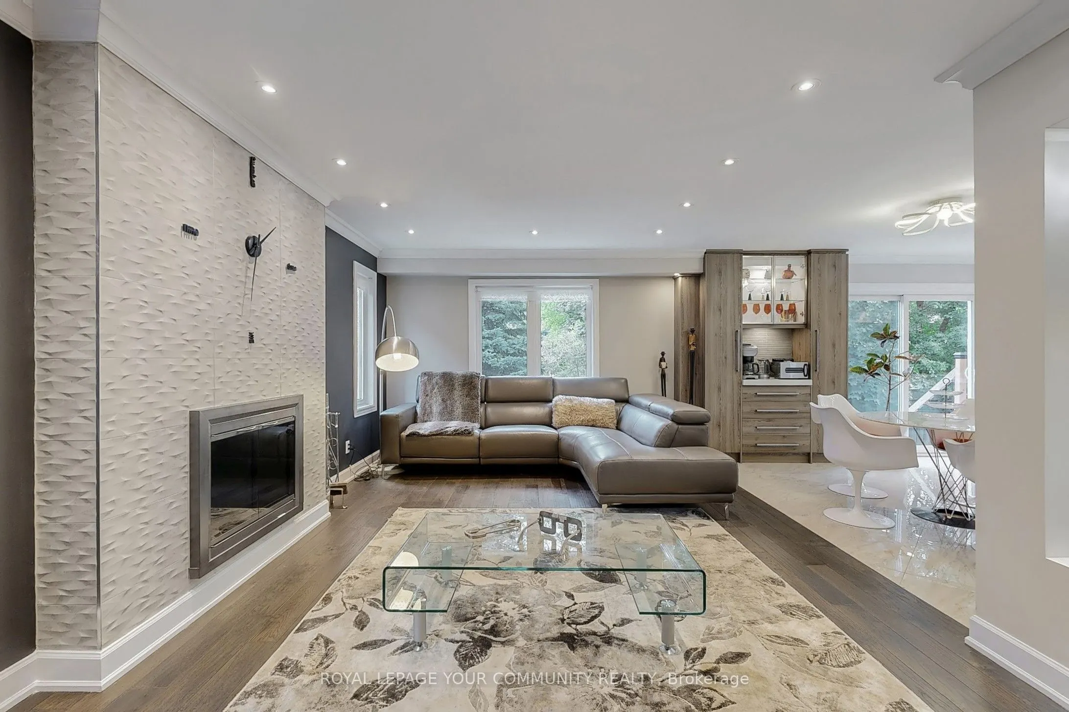 7 Shaftsbury Avenue