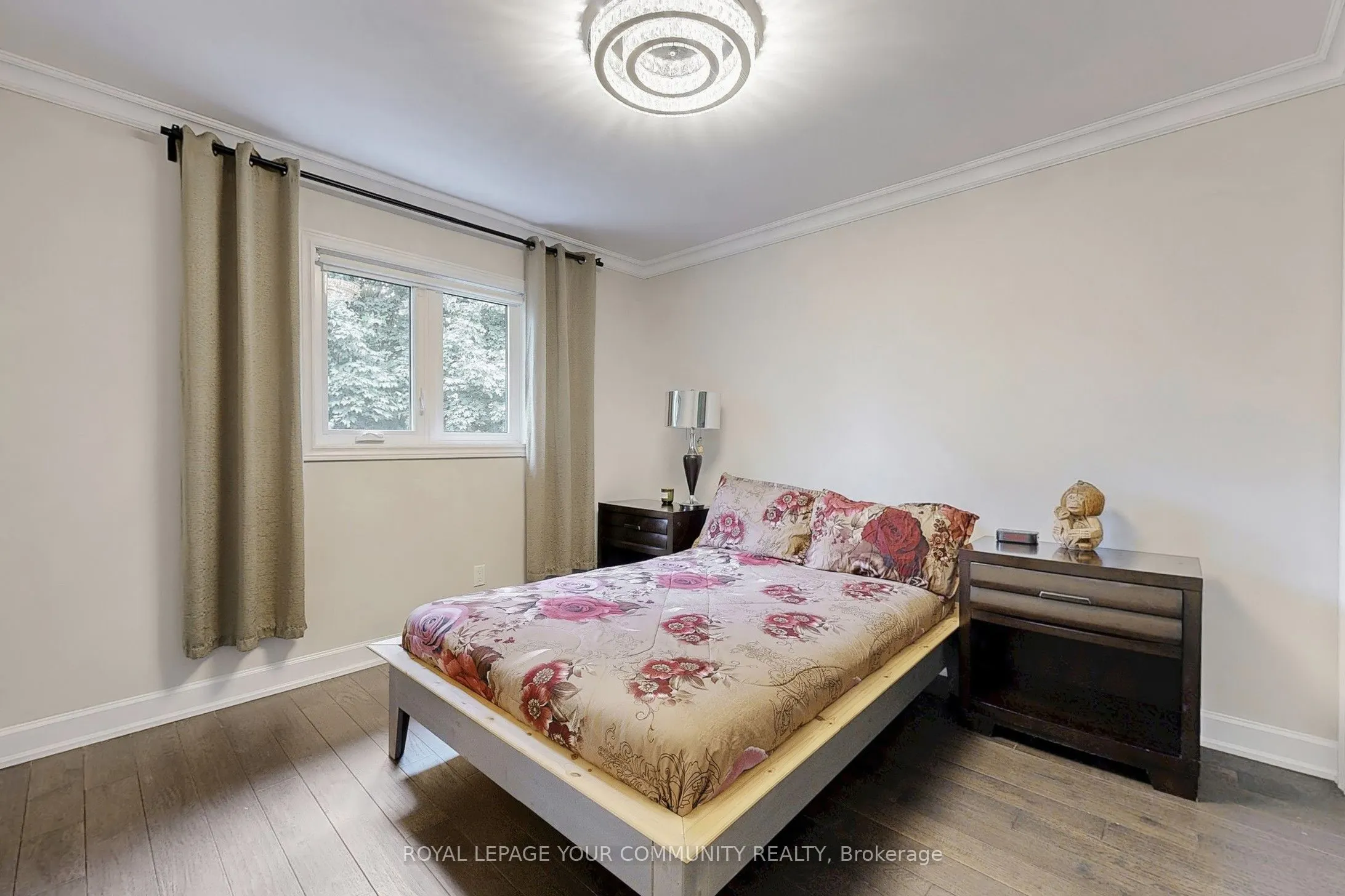 7 Shaftsbury Avenue